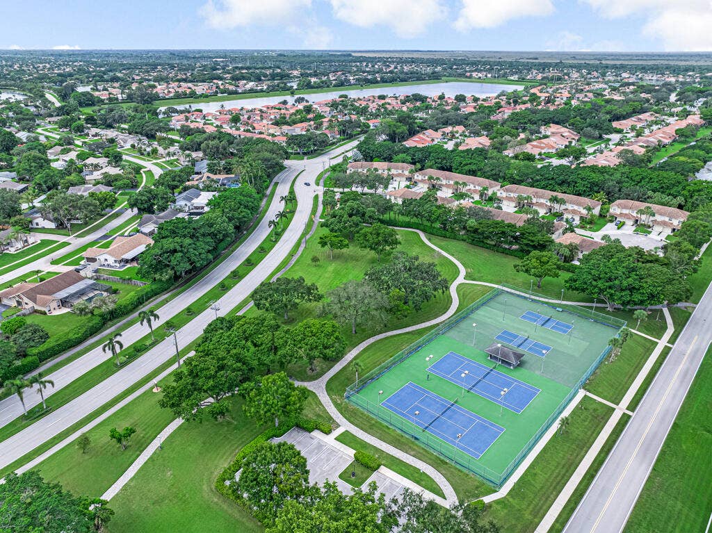 10301 GREENBRIAR Court, Boca Raton, FL 33498 48