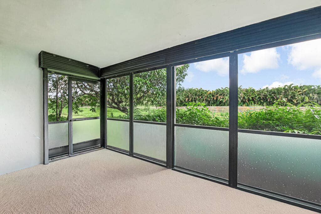 10301 GREENBRIAR Court, Boca Raton, FL 33498 37