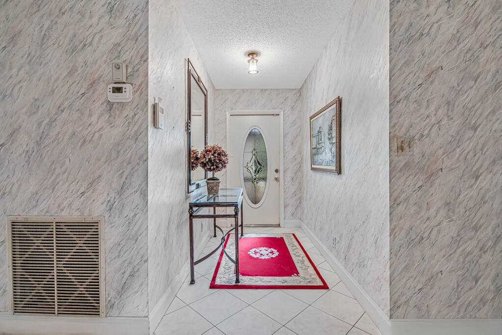 10301 GREENBRIAR Court, Boca Raton, FL 33498 07