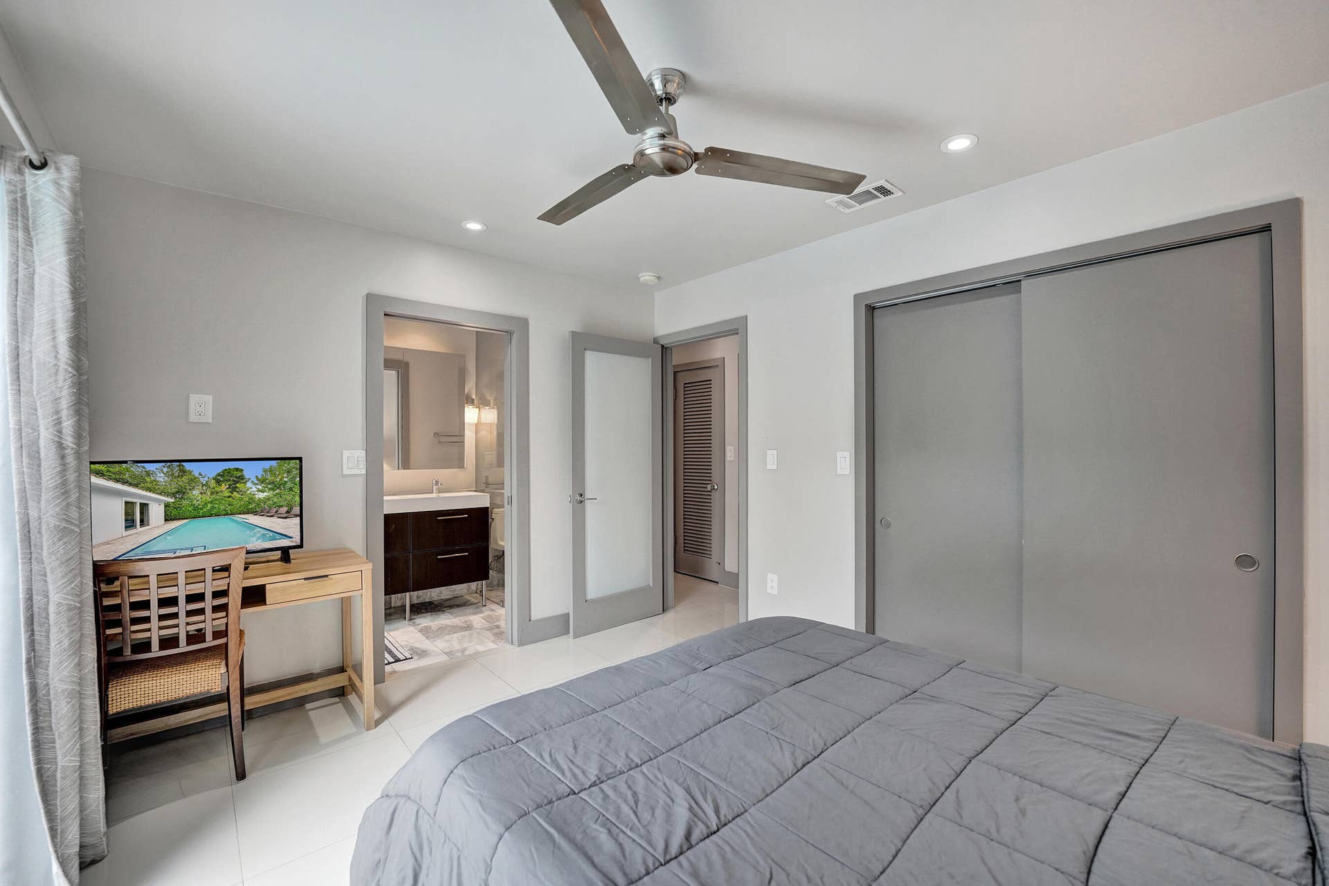 1908 NE 27th Drive, Wilton Manors, FL 33306 DSC09296