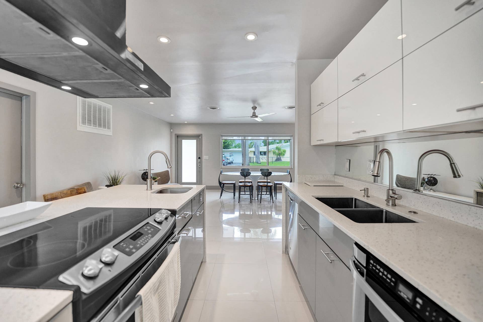 1908 NE 27th Drive, Wilton Manors, FL 33306 DSC09248