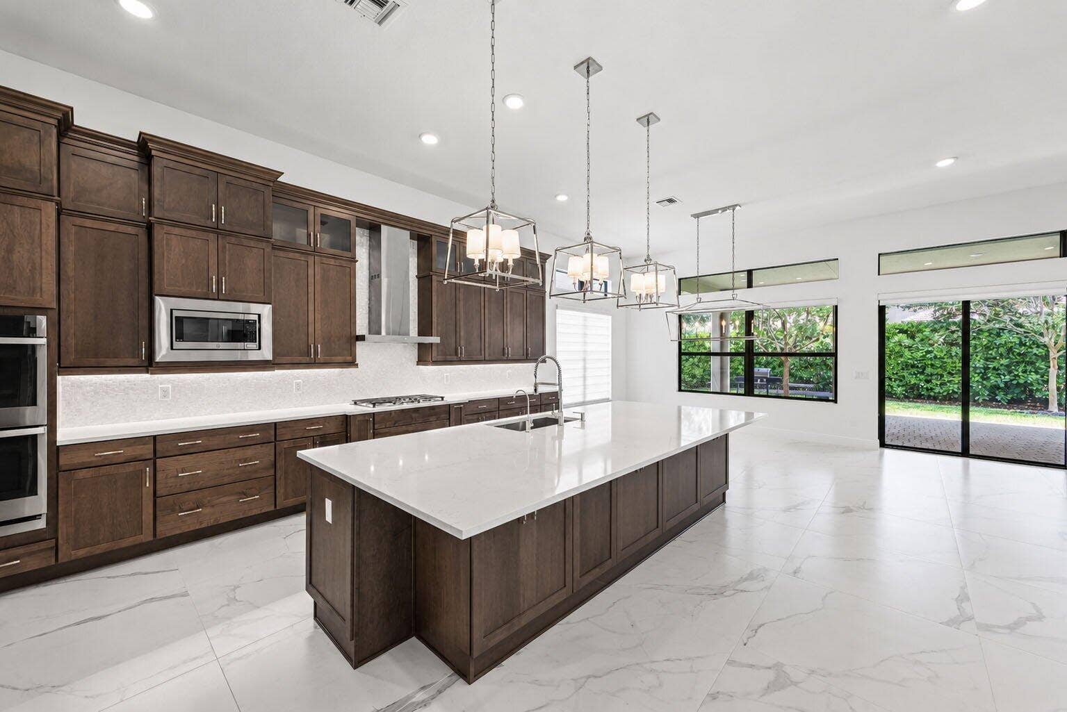 9264 Porto Way, Parkland, FL 33076 Kitchen