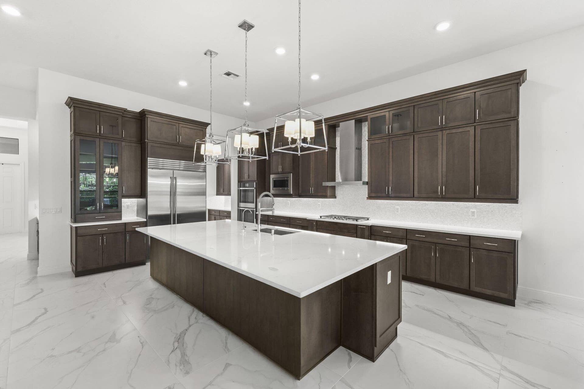 9264 Porto Way, Parkland, FL 33076 Kitchen