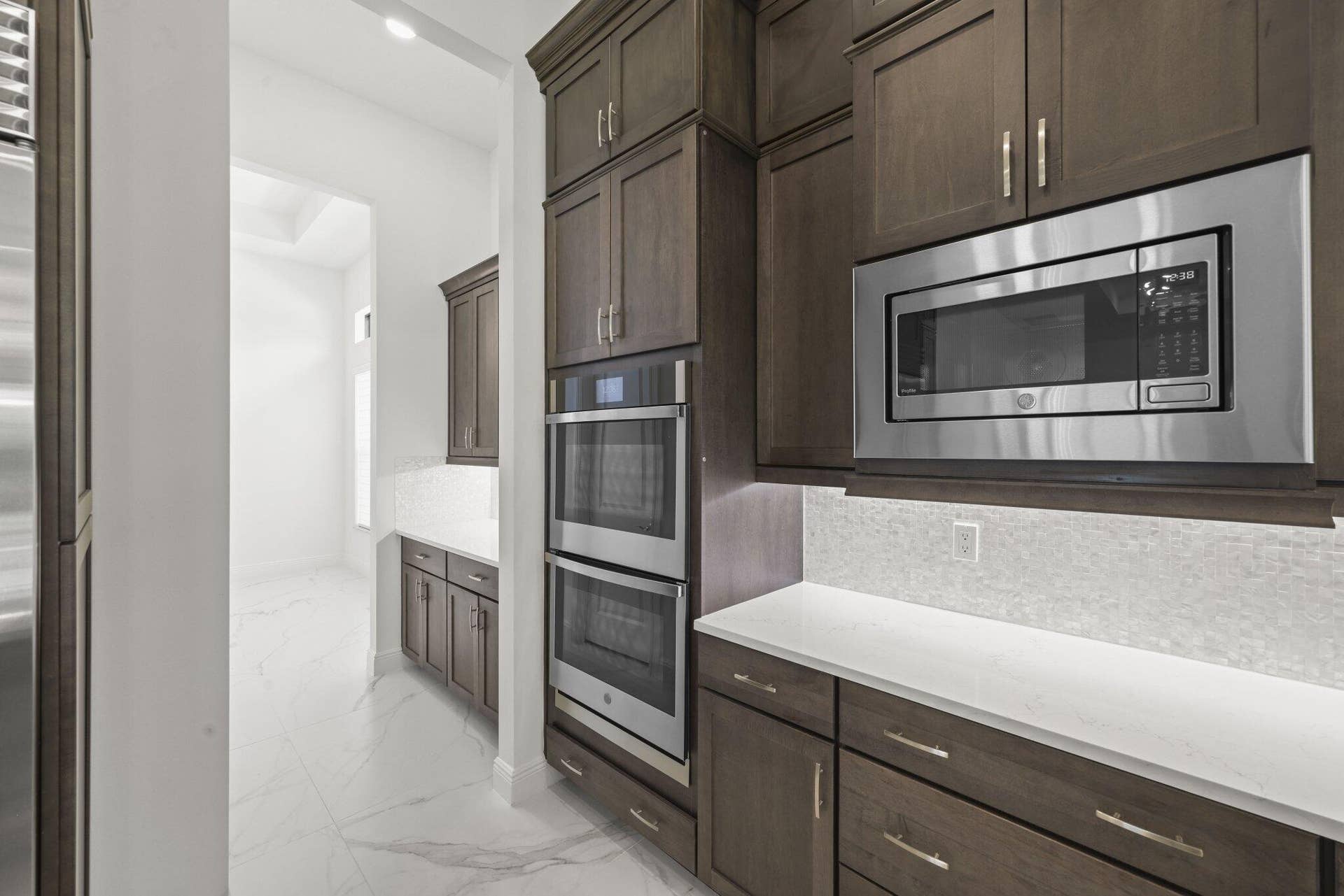 9264 Porto Way, Parkland, FL 33076 Kitchen / Butler's Pantry Area