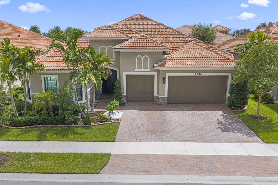 Property photo for 9264 Porto Way, Parkland, FL