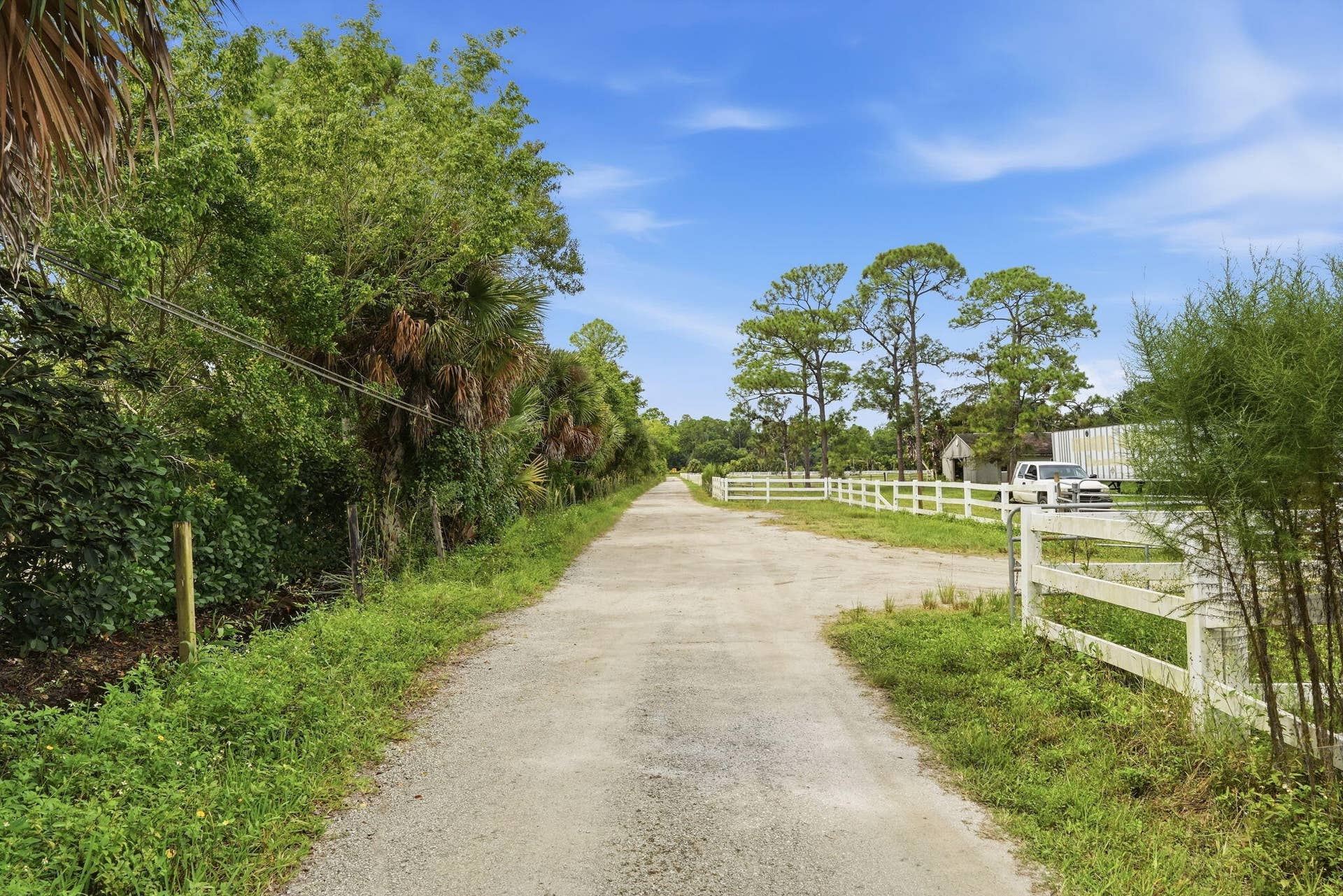 5-web-or-mls-1812_B_Road_01918
