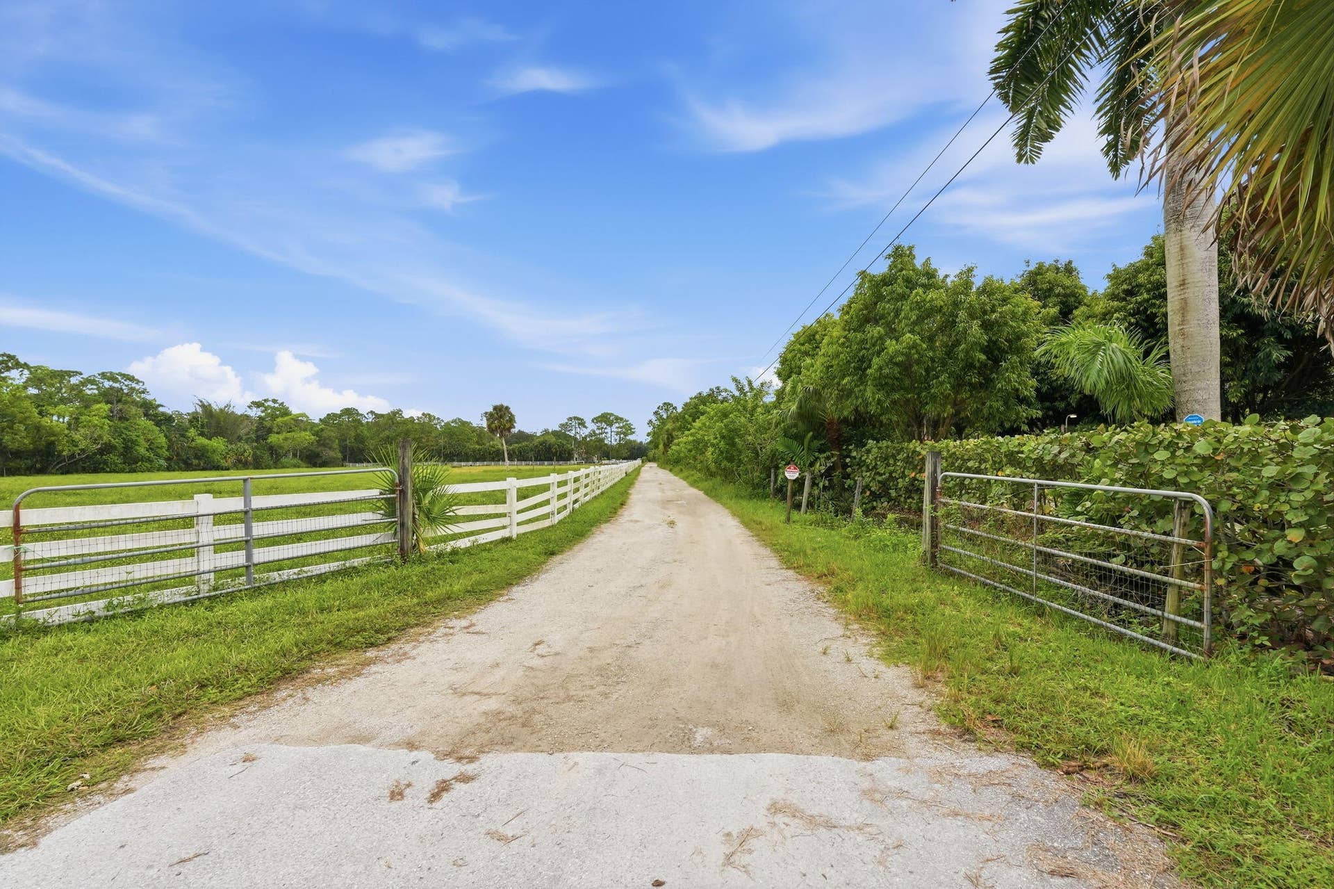 8-web-or-mls-1812_B_Road_01930