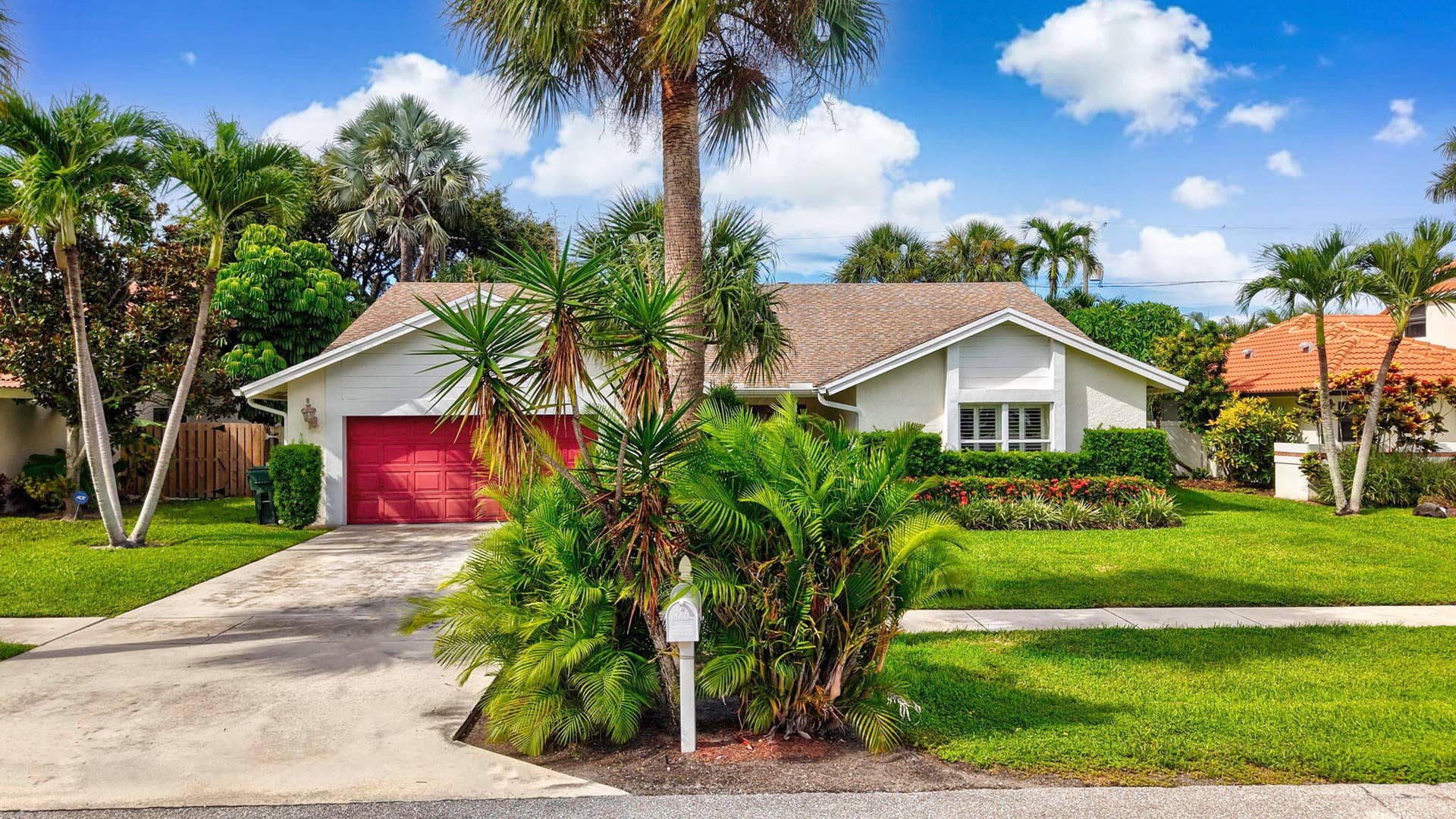 435 MOHAWK Lane, Boca Raton, FL 33487 1-web-or-mls-DJI_20260909155445_0001_D_2