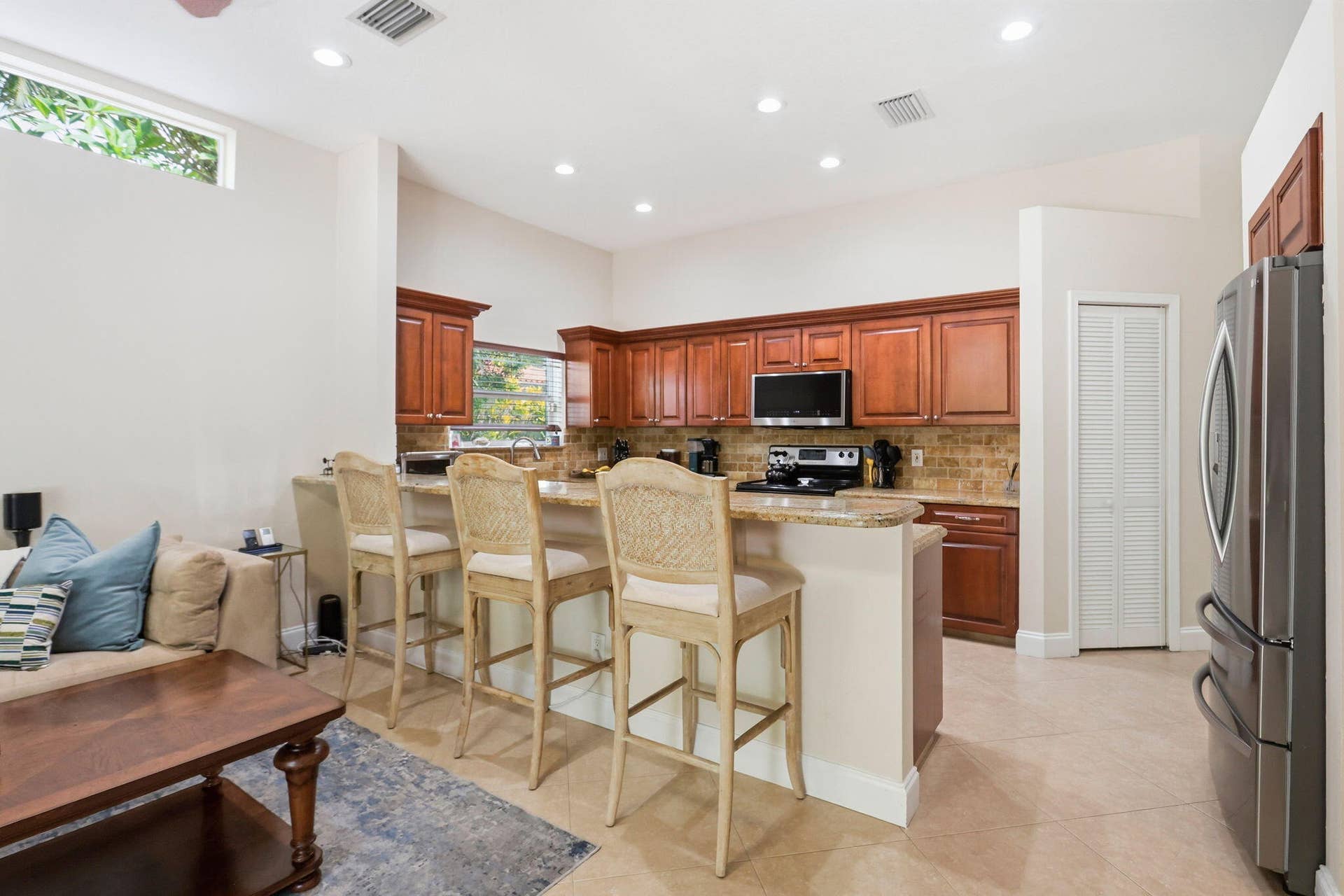 435 MOHAWK Lane, Boca Raton, FL 33487 13-web-or-mls-010_0E2A3296