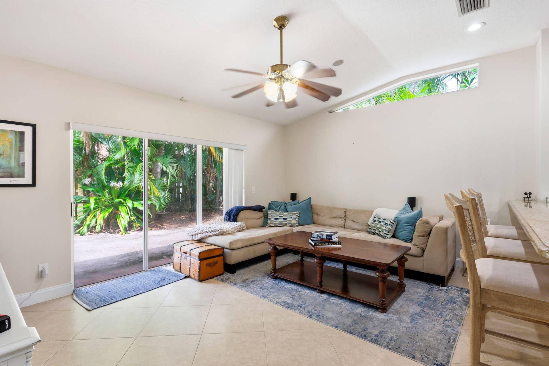 435 MOHAWK Lane, Boca Raton, FL 33487 8-web-or-mls-005_0E2A3293