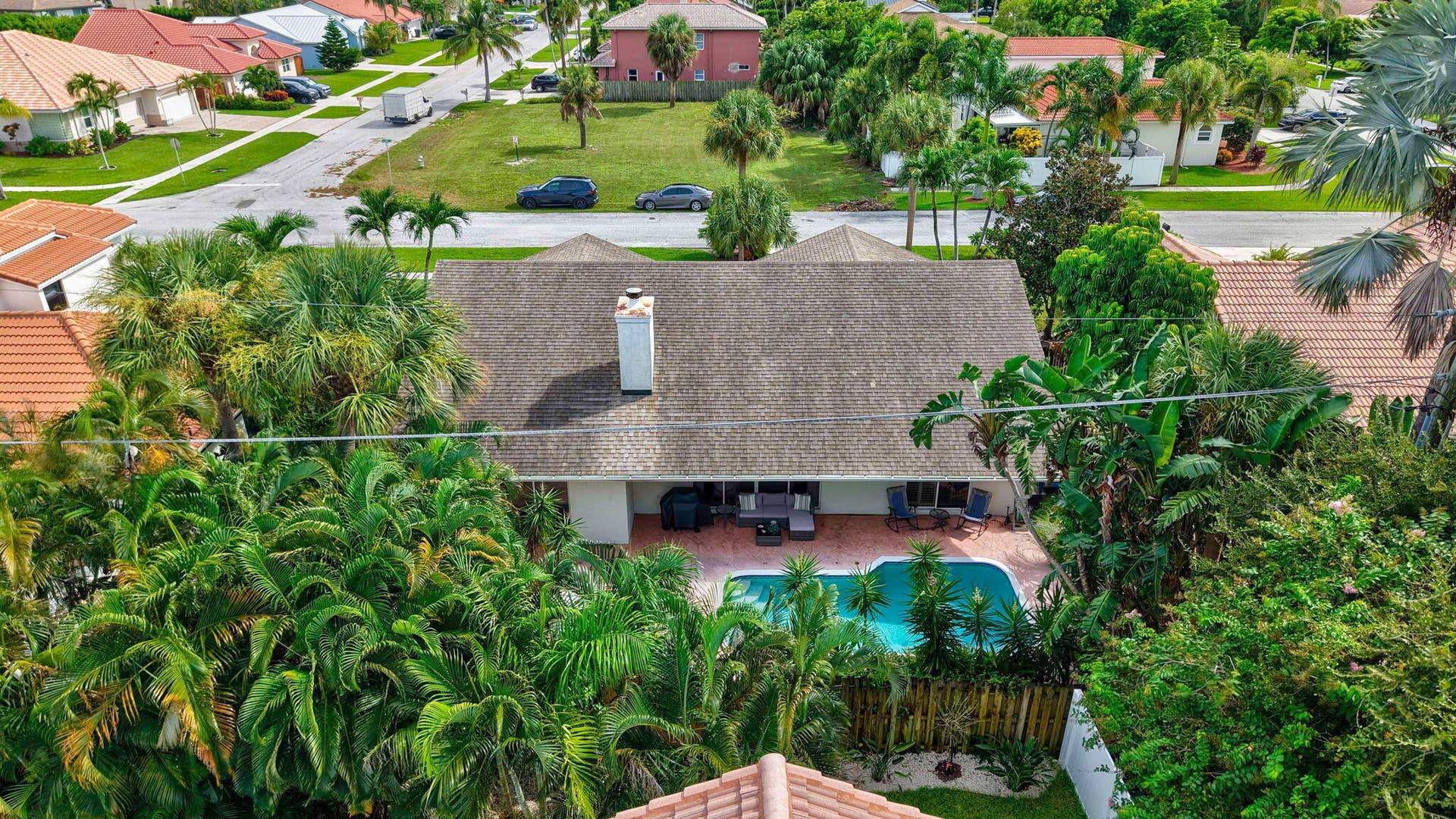 435 MOHAWK Lane, Boca Raton, FL 33487 44-web-or-mls-DJI_20260909155725_0071_D_