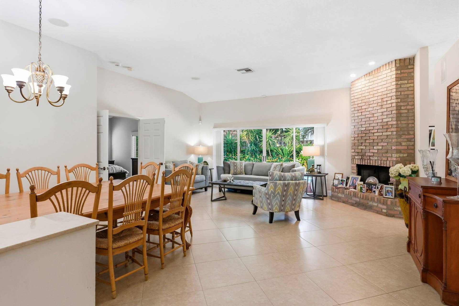 435 MOHAWK Lane, Boca Raton, FL 33487 14-web-or-mls-011_0E2A3251