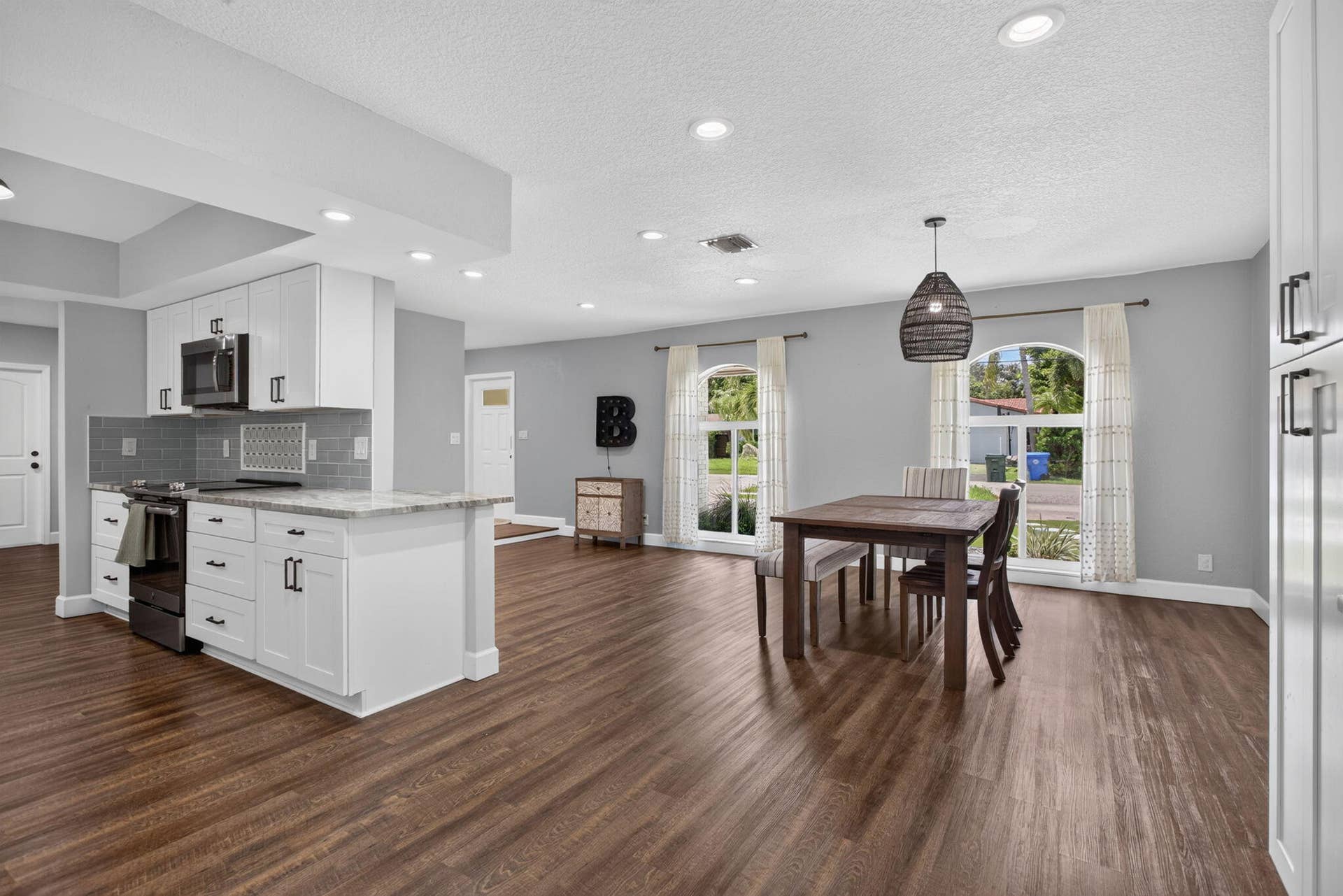 1717 NW 36TH Court, Oakland Park, FL 33309 18-web-or-mls-1717-0221