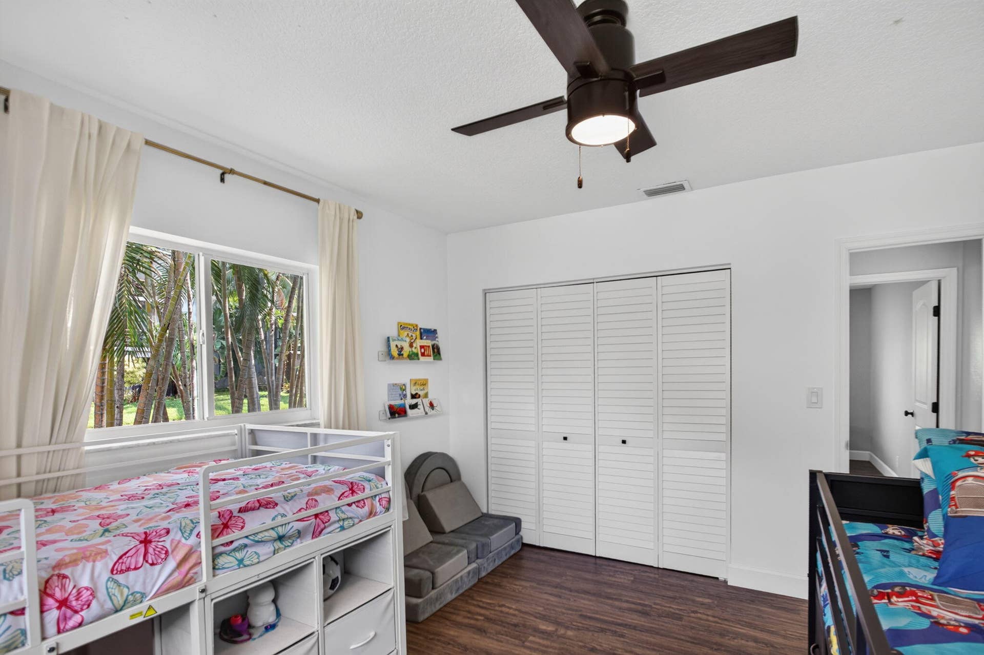 1717 NW 36TH Court, Oakland Park, FL 33309 34-web-or-mls-1717-0298
