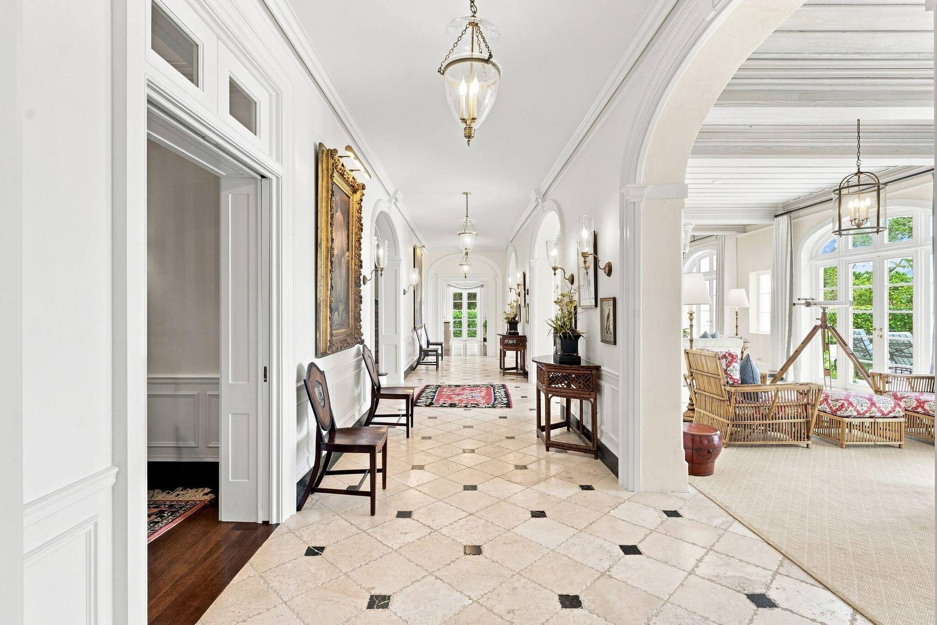 1919 N OCEAN Boulevard, Gulf Stream, FL 33483 Hallway connecting all 1st floor rooms