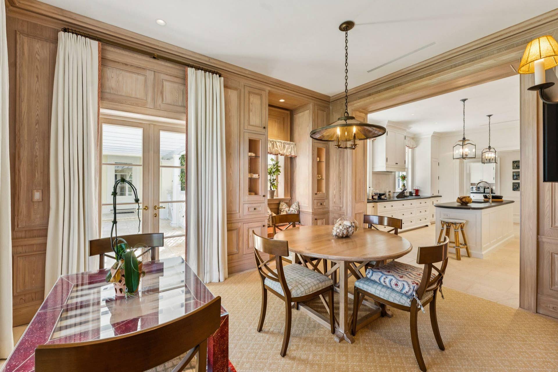 1919 N OCEAN Boulevard, Gulf Stream, FL 33483 Informal dining off Kitchen
