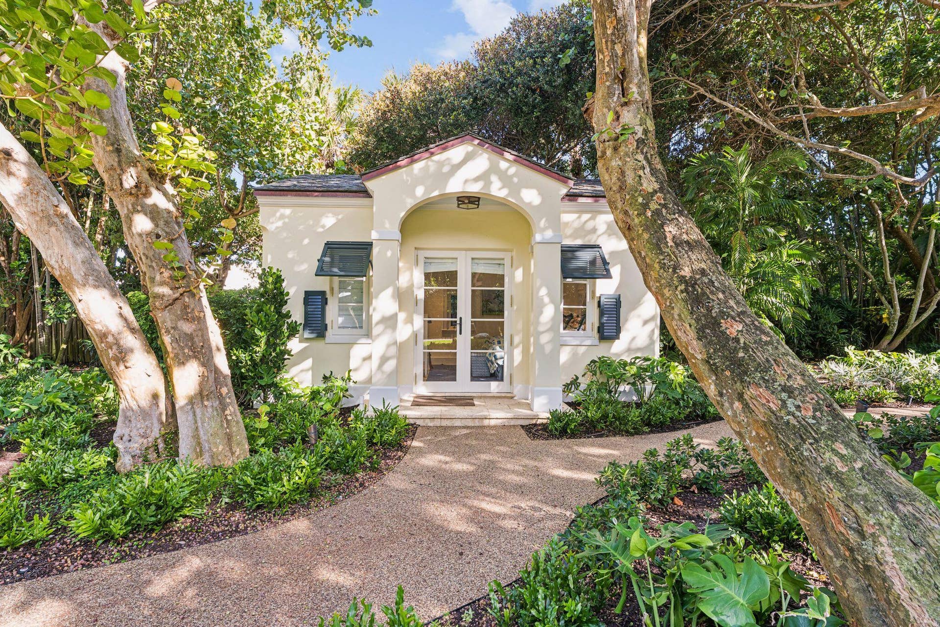 1919 N OCEAN Boulevard, Gulf Stream, FL 33483 "Beach" Casita