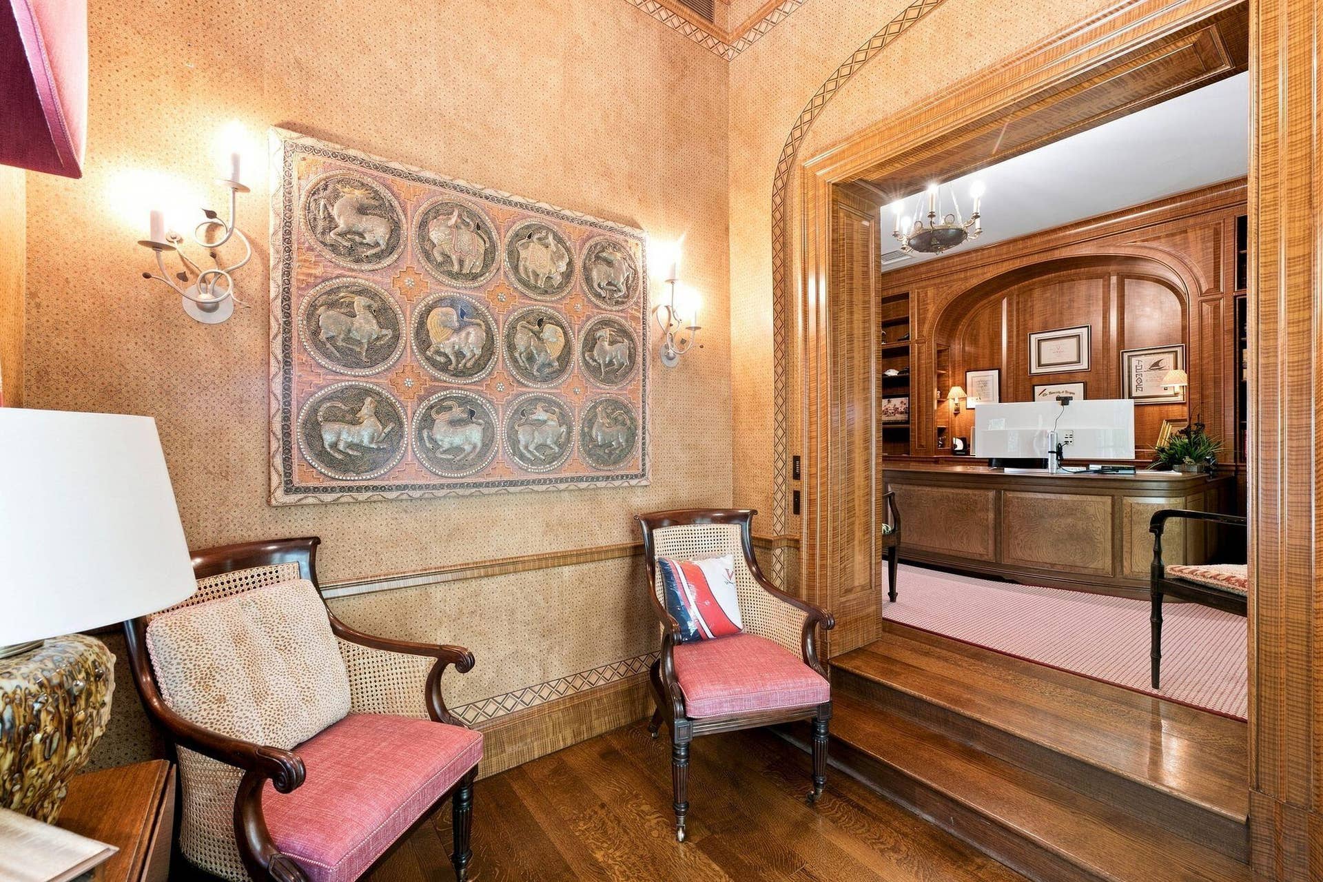 1919 N OCEAN Boulevard, Gulf Stream, FL 33483 Office entry hall