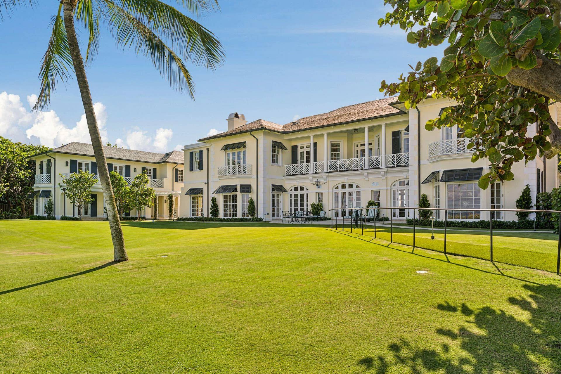 1919 N OCEAN Boulevard, Gulf Stream, FL 33483 East facade with Guest house at left