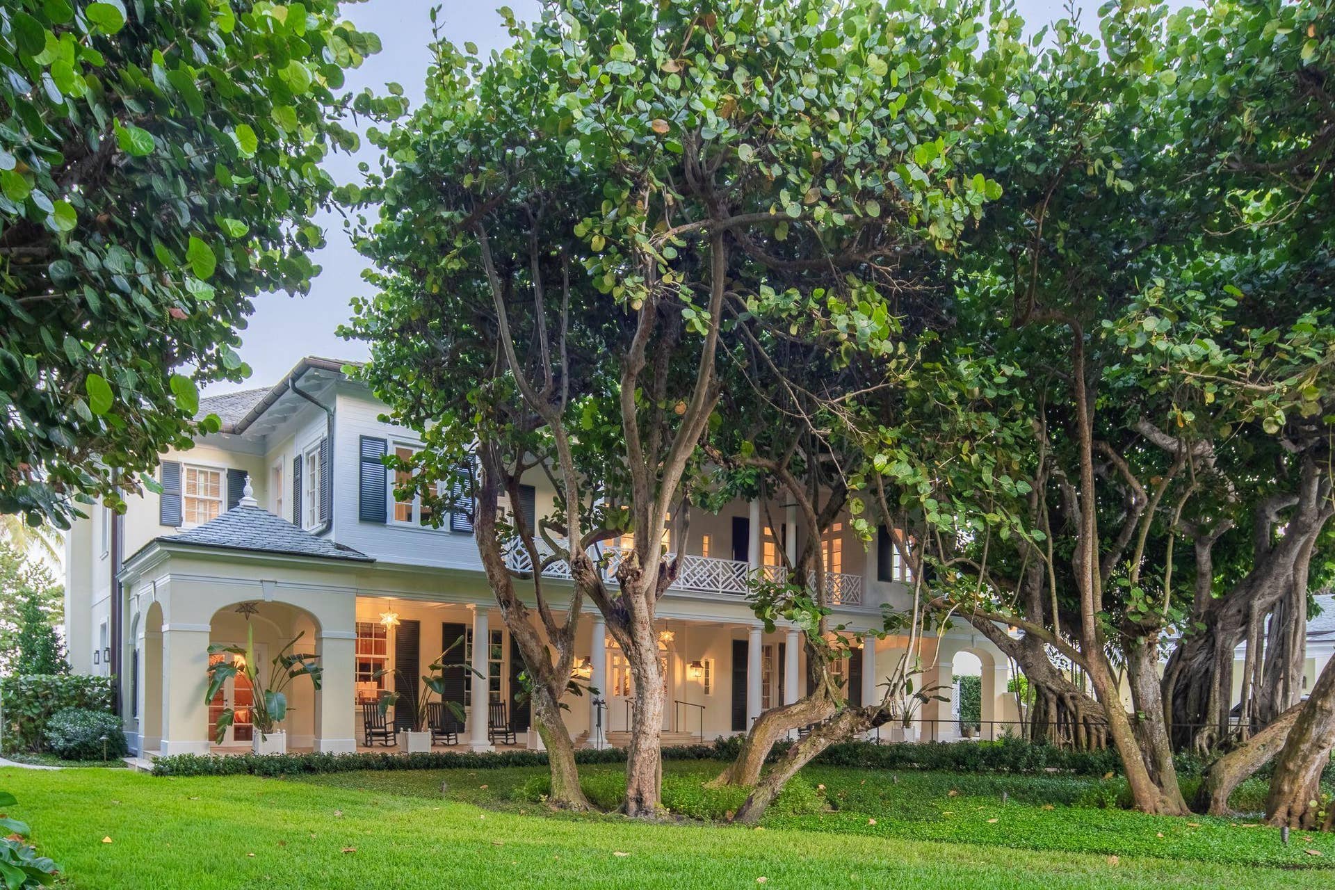 1919 N OCEAN Boulevard, Gulf Stream, FL 33483 West facade with office at left