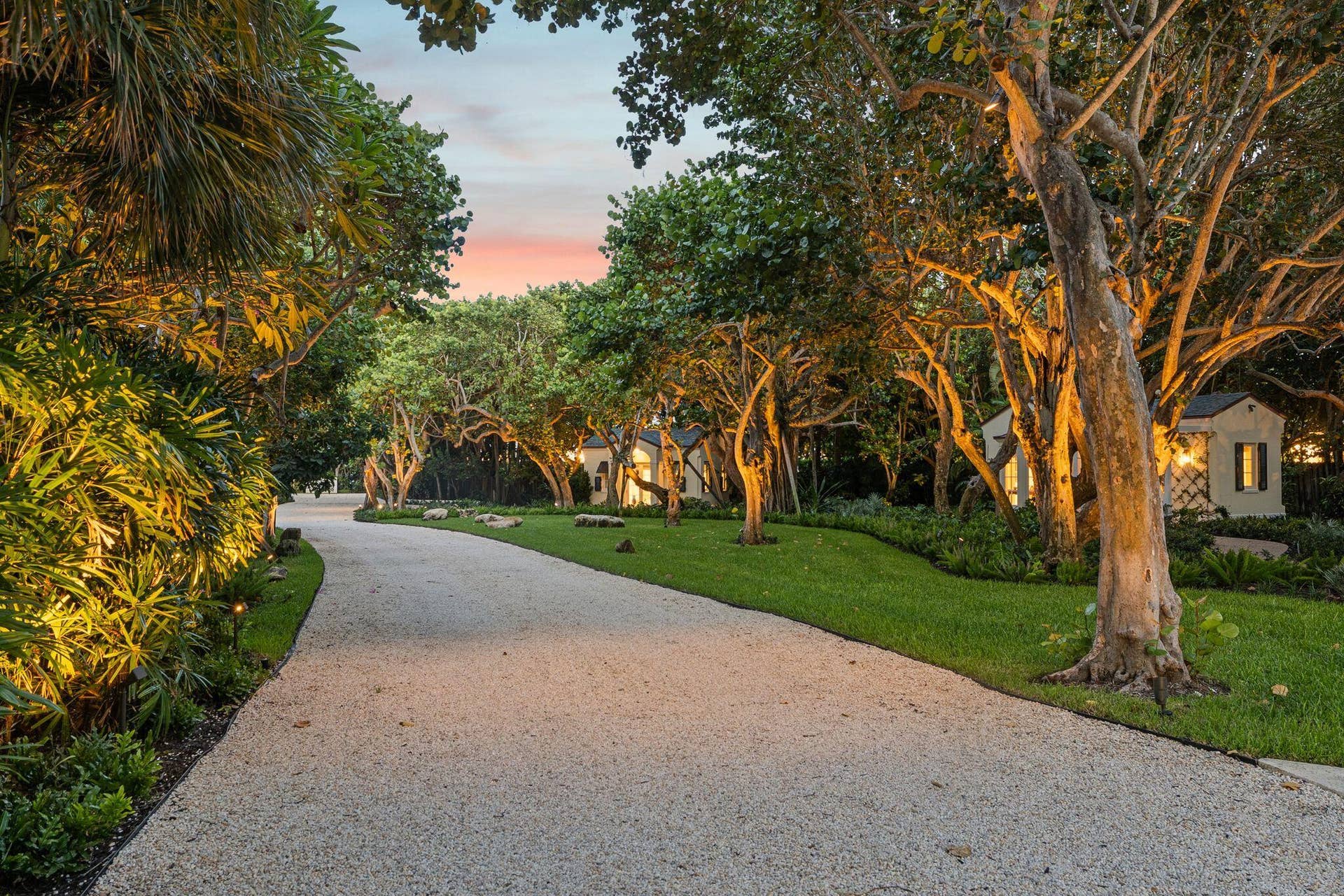 1919 N OCEAN Boulevard, Gulf Stream, FL 33483 Gravel Entry Drive