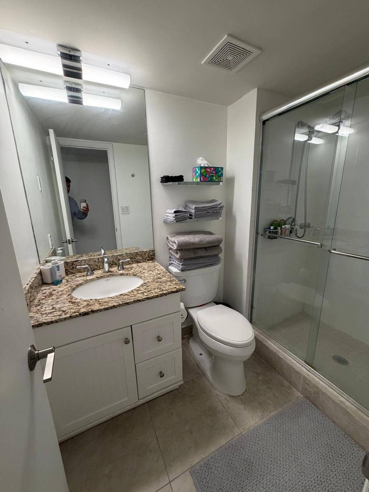 531 N OCEAN Boulevard, #1711, Pompano Beach, Pompano Beach, FL 33062 WhatsApp Image 2026-10-05 at 1.04.05 PM1