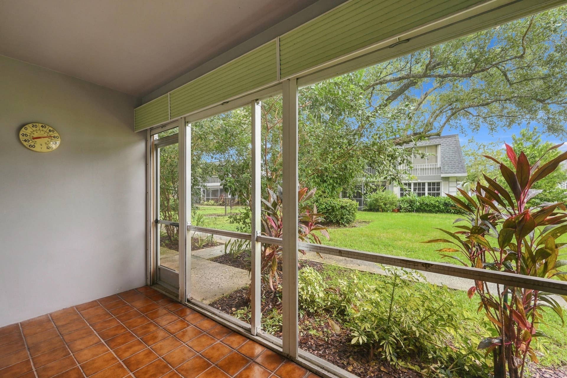 29_sun room