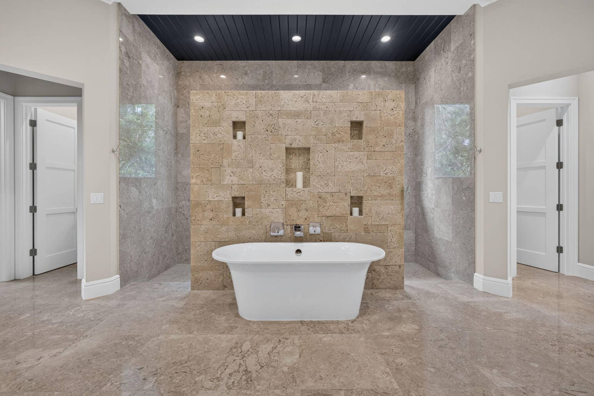12200 TILLINGHAST Circle, Palm Beach Gardens, FL 33418 primary bath