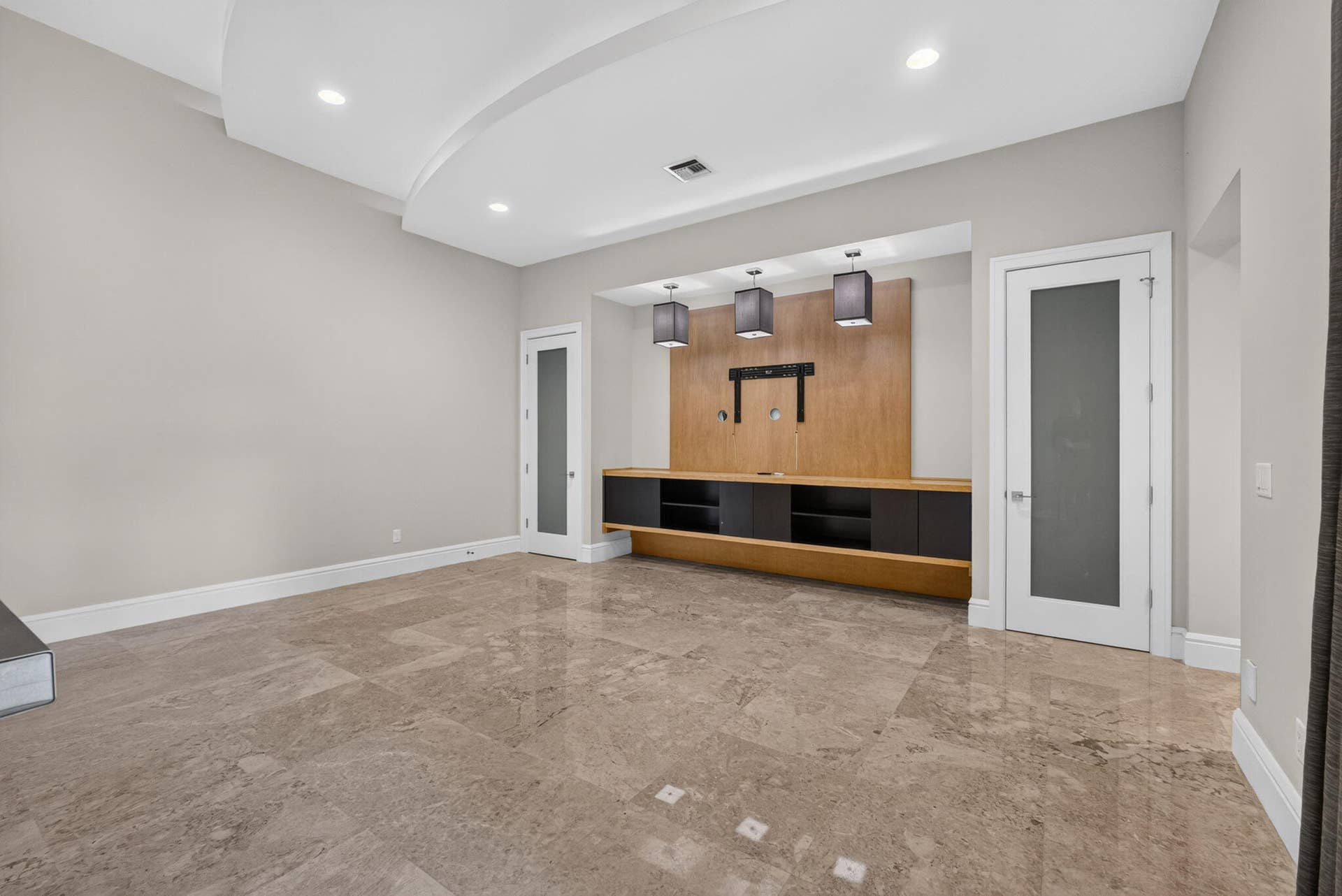 12200 TILLINGHAST Circle, Palm Beach Gardens, FL 33418 37-web-or-mls-5D1A4515