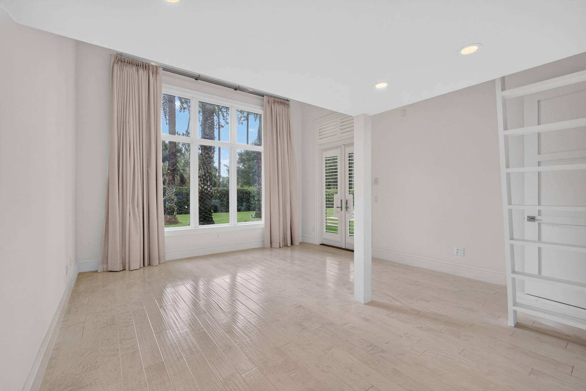 12200 TILLINGHAST Circle, Palm Beach Gardens, FL 33418 71-web-or-mls-5D1A4691