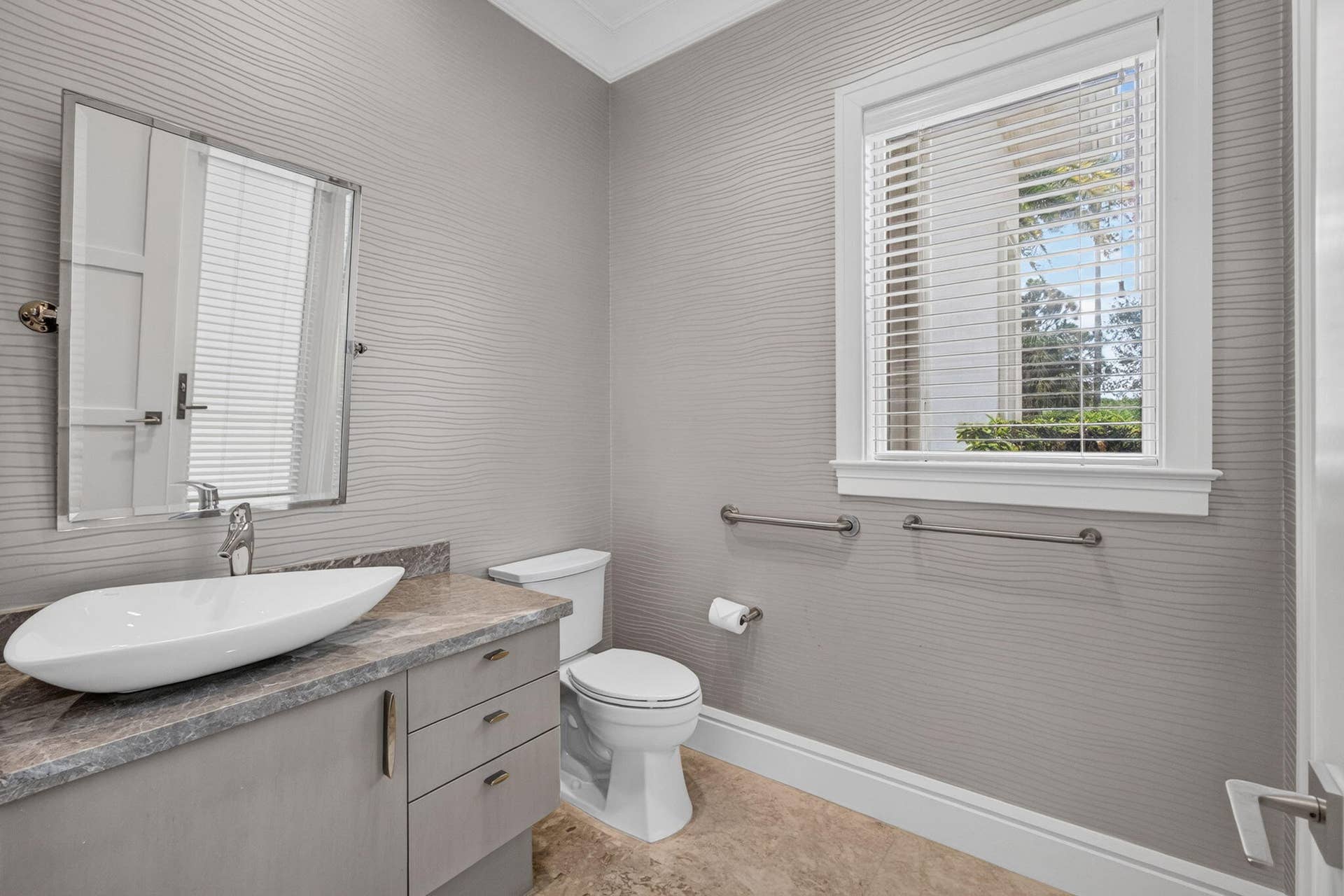 12200 TILLINGHAST Circle, Palm Beach Gardens, FL 33418 62-web-or-mls-5D1A4648