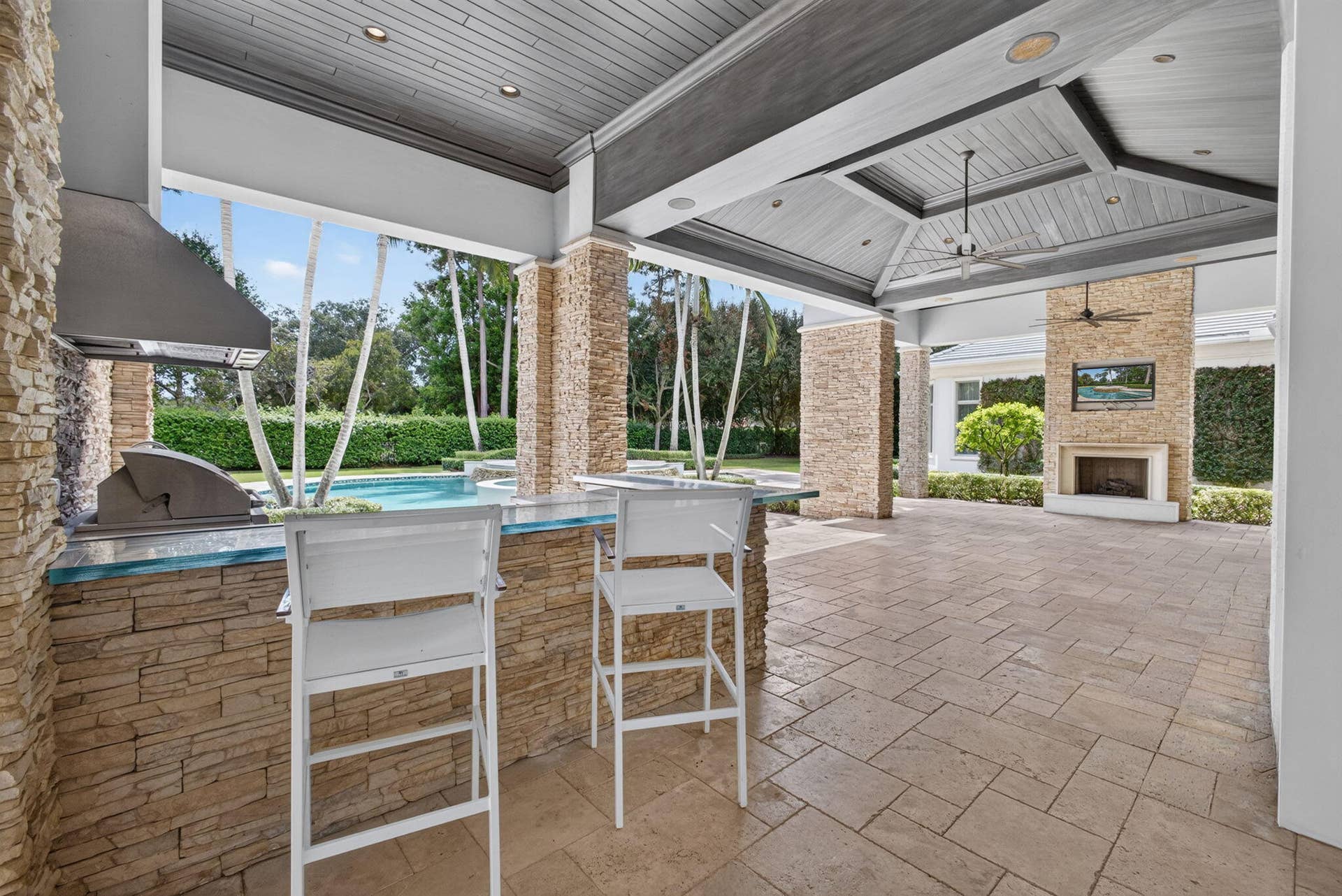 12200 TILLINGHAST Circle, Palm Beach Gardens, FL 33418 117-web-or-mls-5D1A4240