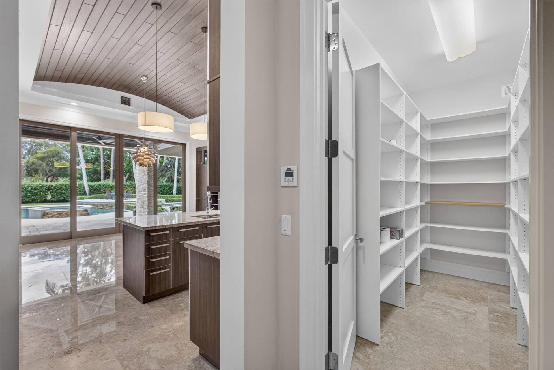 12200 TILLINGHAST Circle, Palm Beach Gardens, FL 33418 walk in pantry
