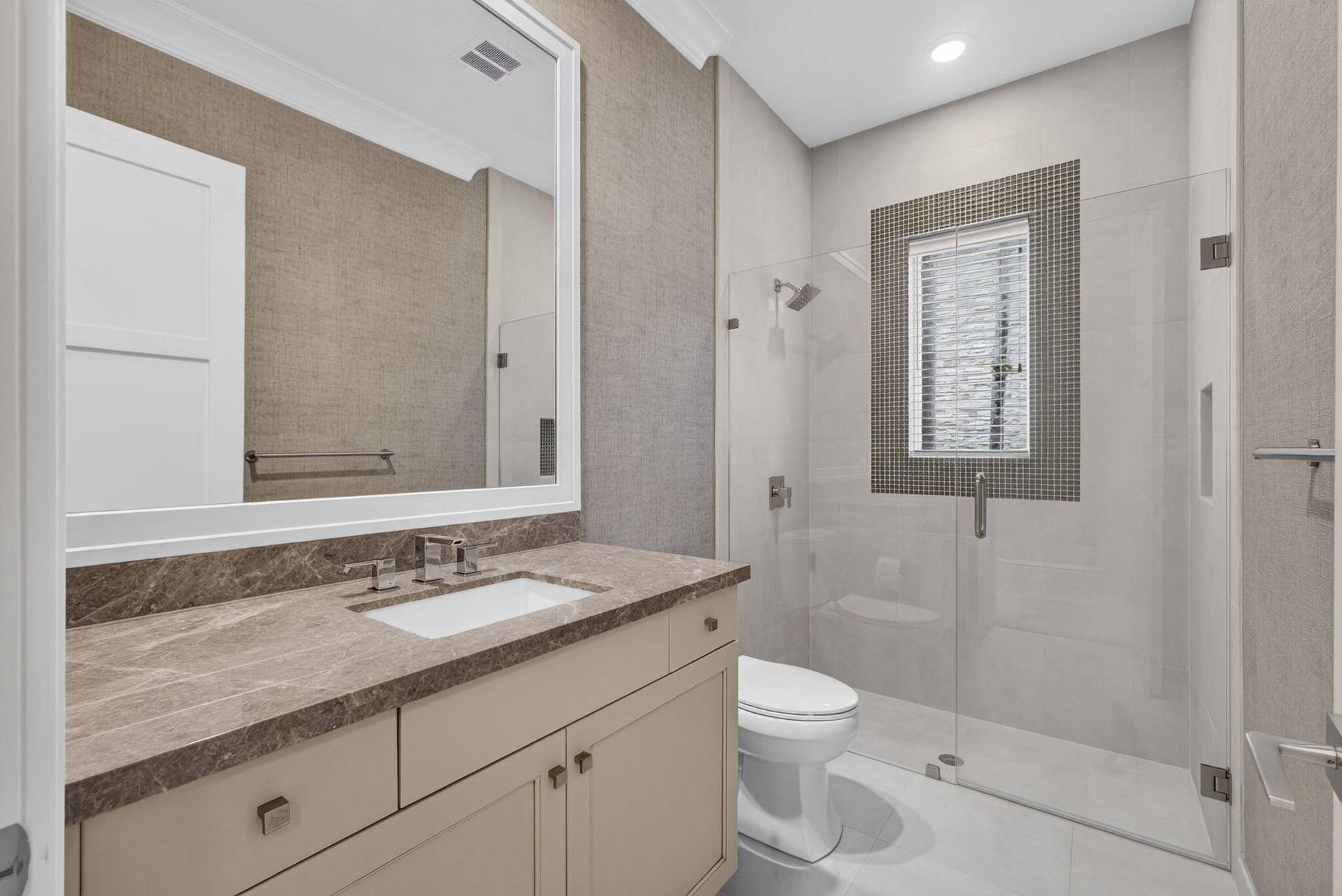 12200 TILLINGHAST Circle, Palm Beach Gardens, FL 33418 87-web-or-mls-5D1A4770