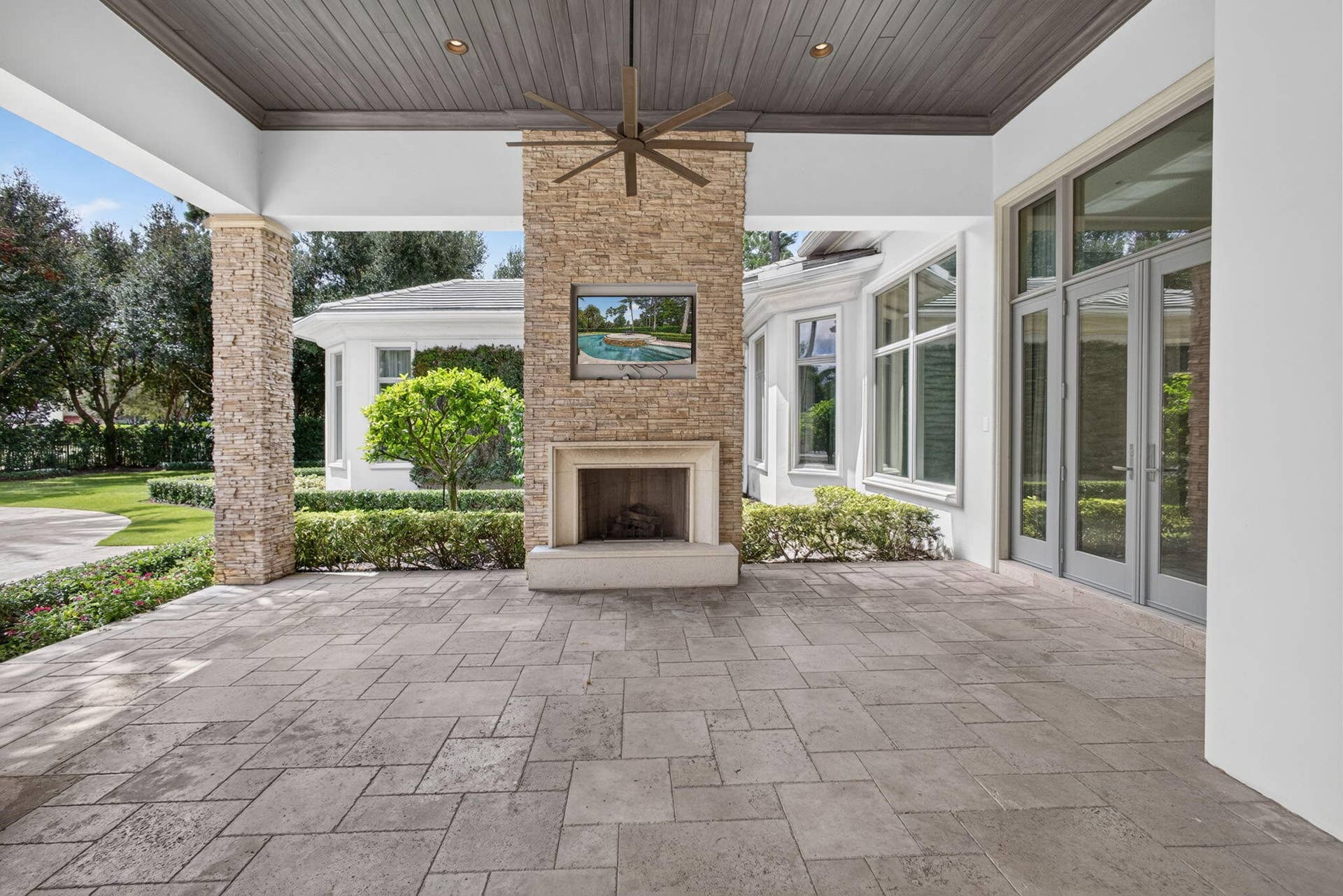 12200 TILLINGHAST Circle, Palm Beach Gardens, FL 33418 113-web-or-mls-5D1A4200