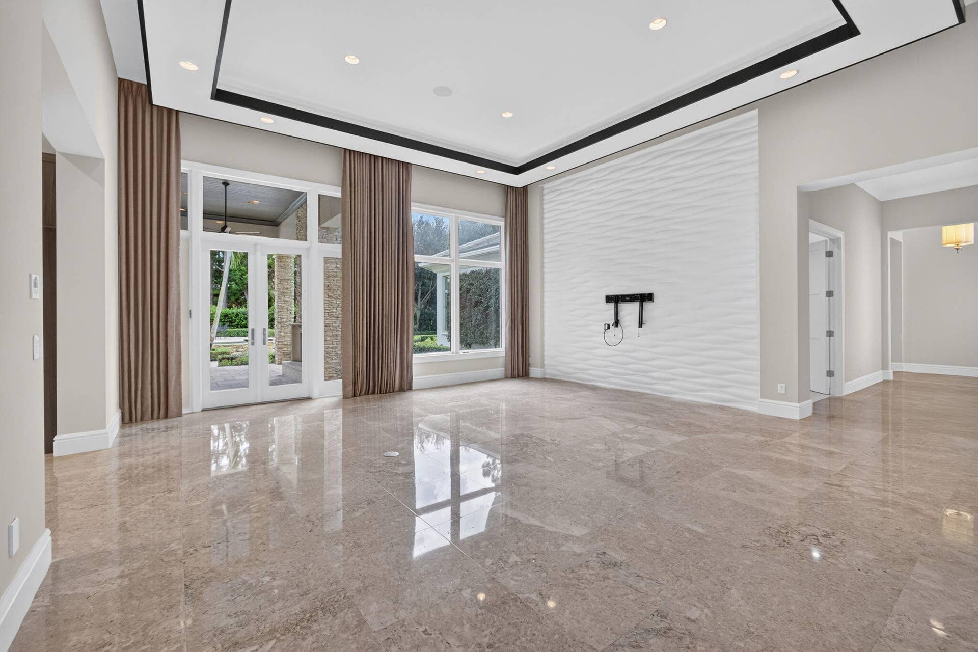 12200 TILLINGHAST Circle, Palm Beach Gardens, FL 33418 41-web-or-mls-5D1A4538