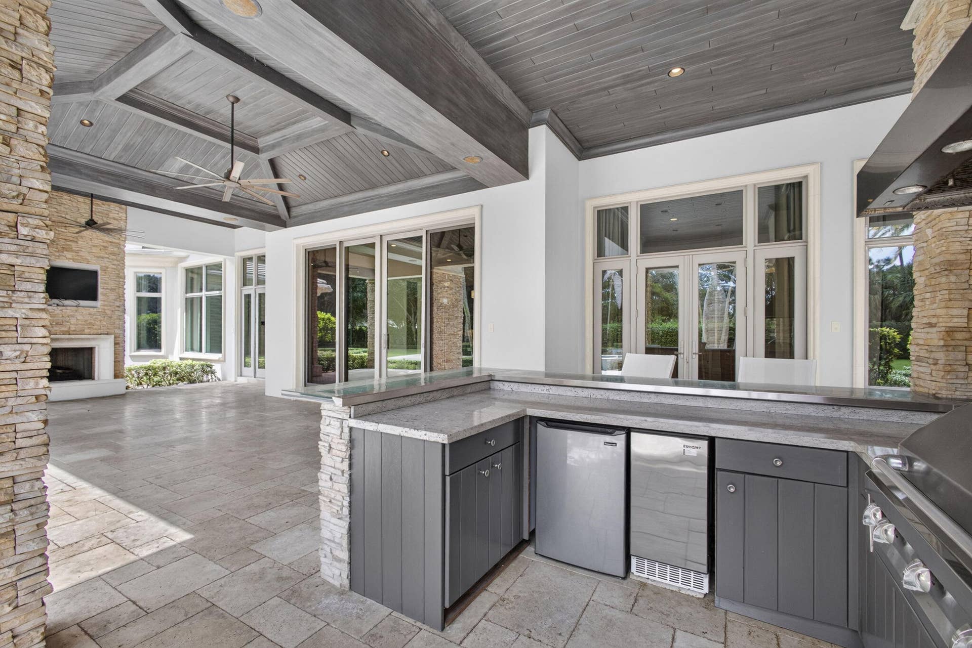 12200 TILLINGHAST Circle, Palm Beach Gardens, FL 33418 119-web-or-mls-5D1A4255