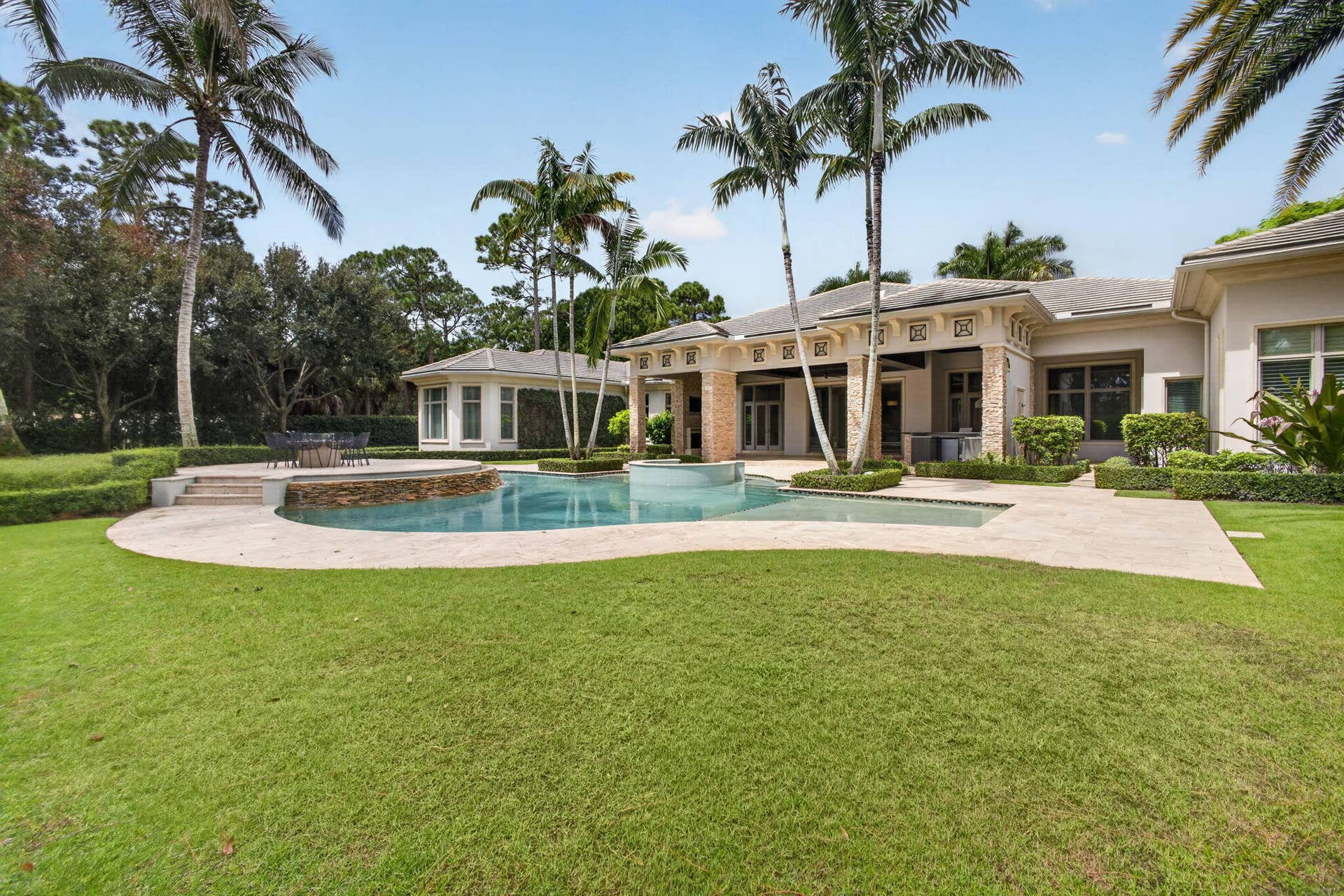12200 TILLINGHAST Circle, Palm Beach Gardens, FL 33418 138-web-or-mls-5D1A4305