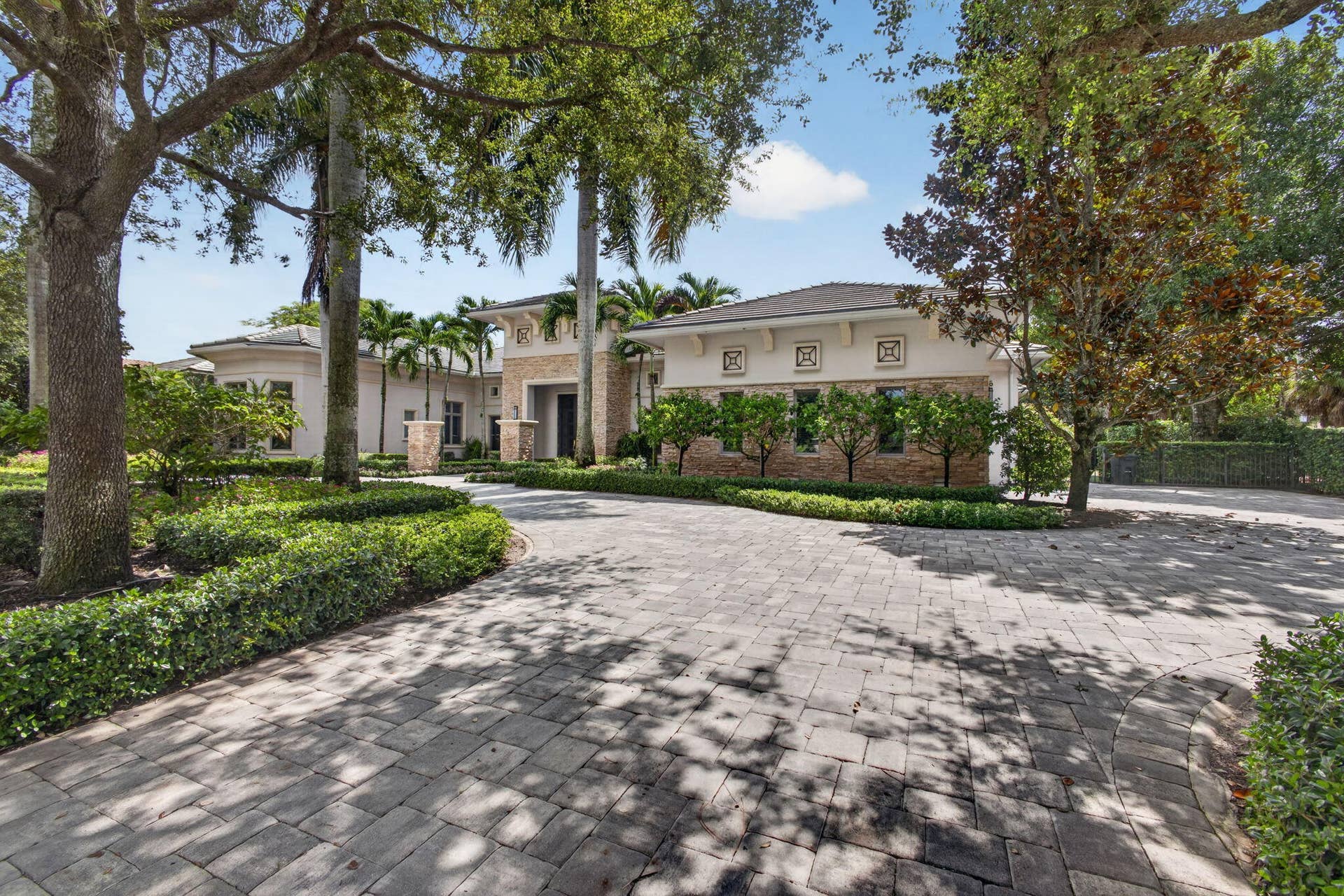 12200 TILLINGHAST Circle, Palm Beach Gardens, FL 33418 4-web-or-mls-5D1A4150
