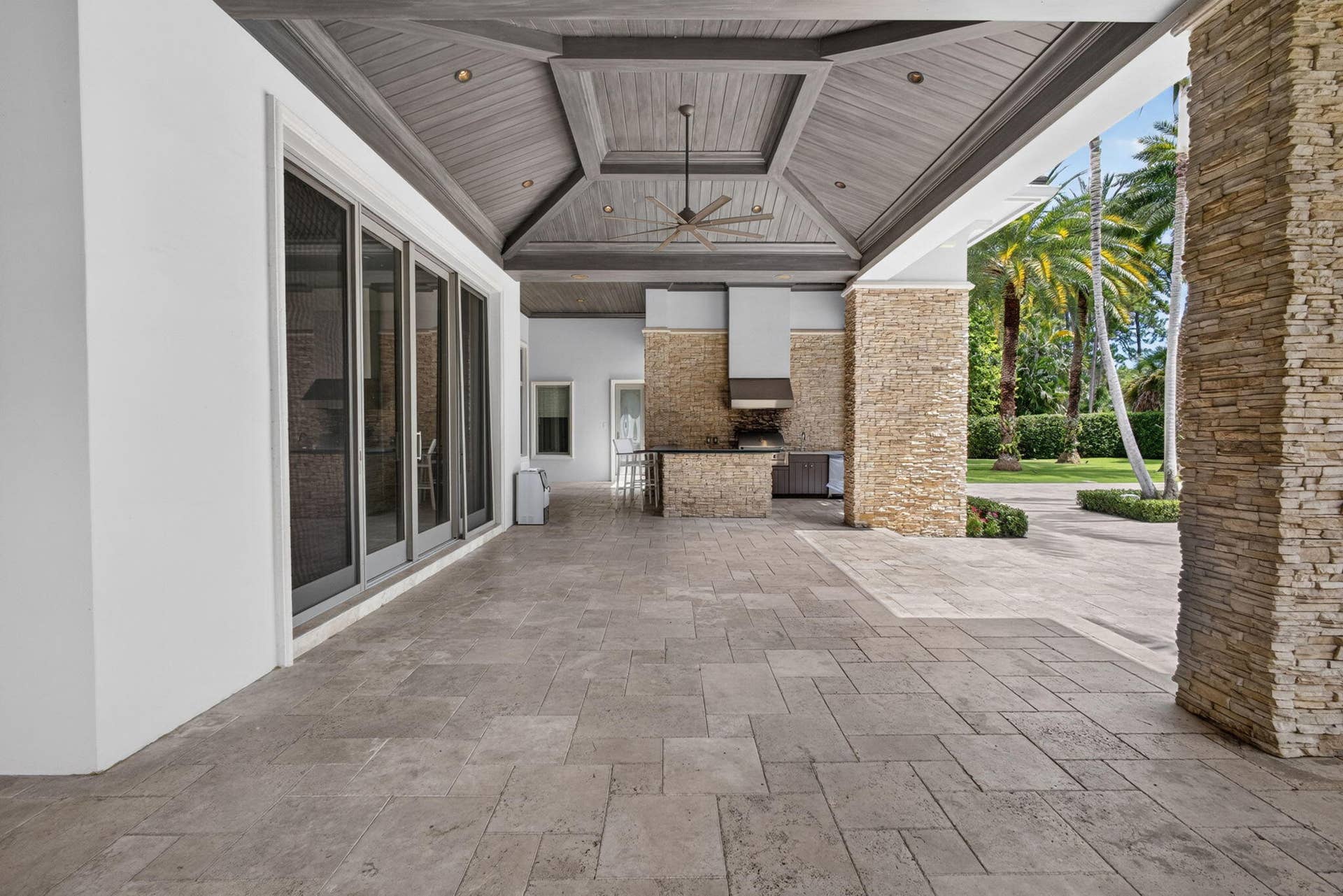 12200 TILLINGHAST Circle, Palm Beach Gardens, FL 33418 112-web-or-mls-5D1A4220