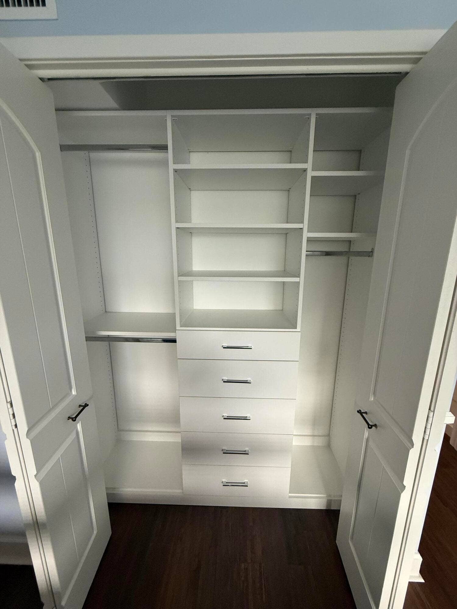 Closet in 2nd bedroom