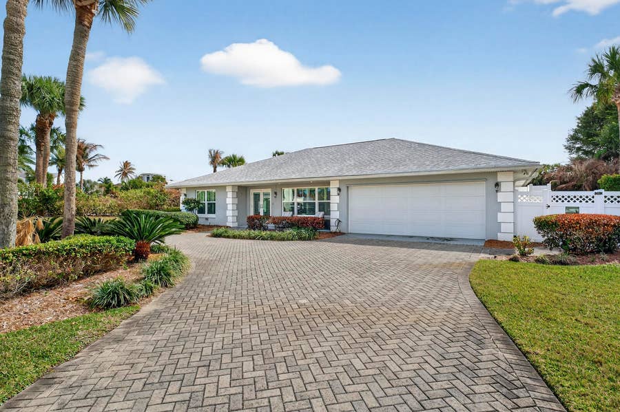 Property photo for 965 Beacon Lane, Vero Beach, FL