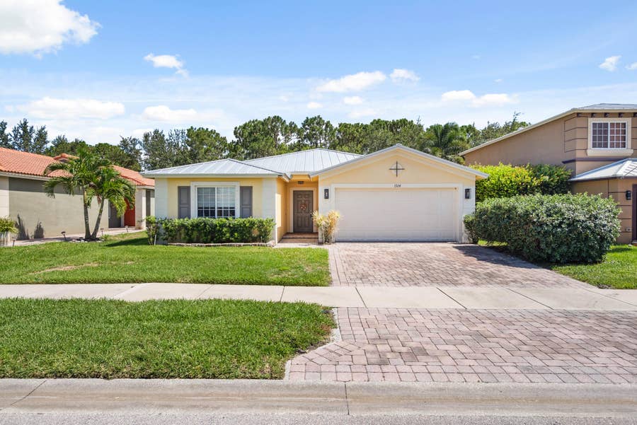 Property photo for 1924 SW JAMESPORT Drive, Port St Lucie, FL