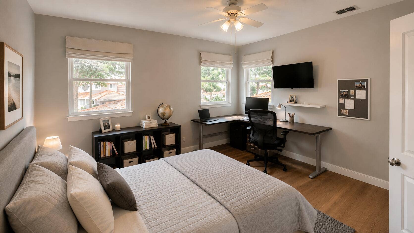 Upstairs bedroom B