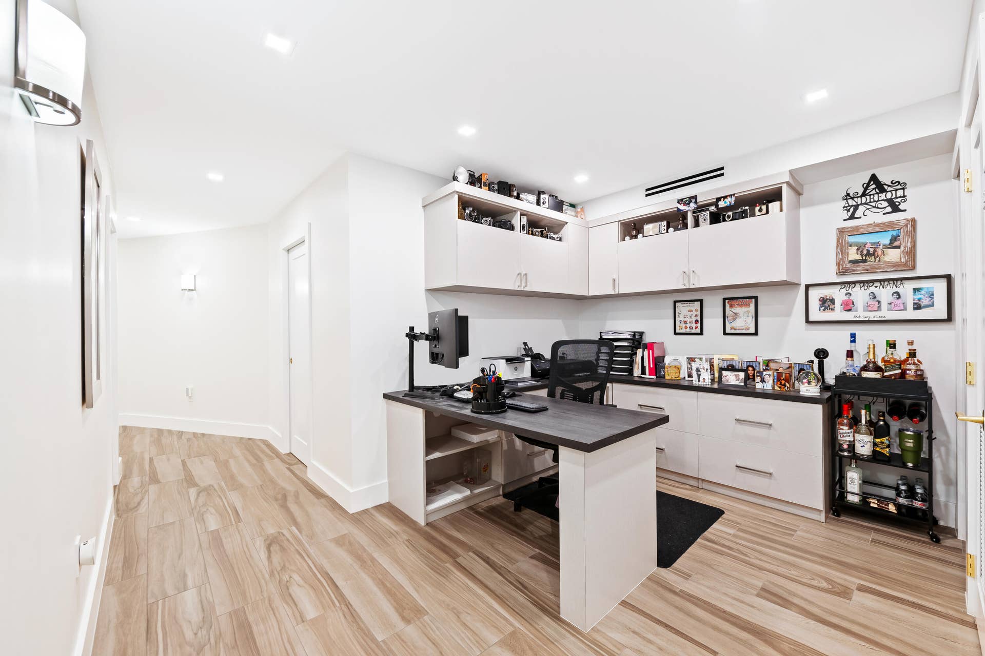 3800 Galt Ocean Drive, #Ph 5,6,7, Fort Lauderdale, FL 33308 Custom Home Office