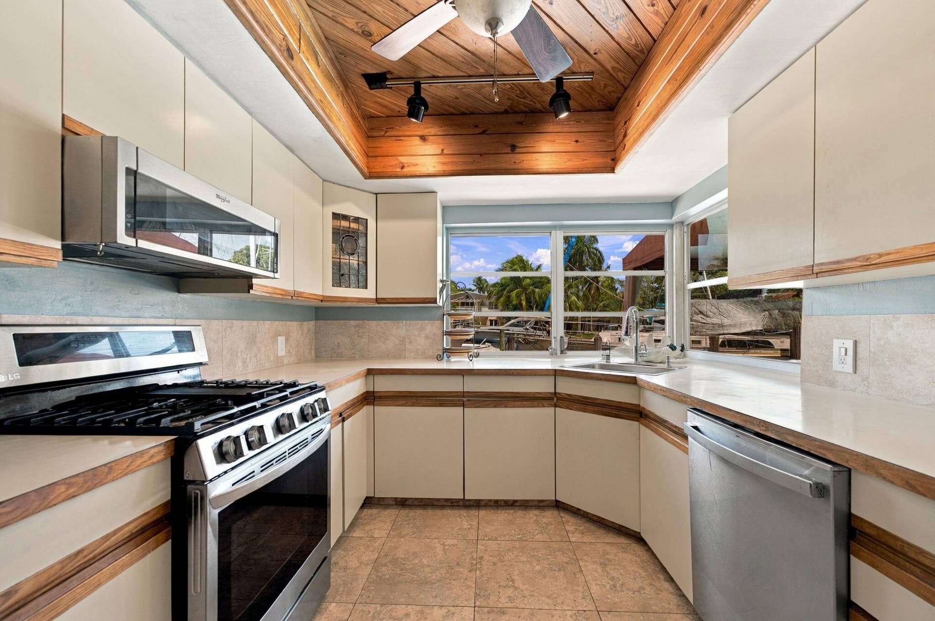 1709 W LAS OLAS Boulevard, Fort Lauderdale, FL 33312 10-web-or-mls-1709-w-las-olas-blvd