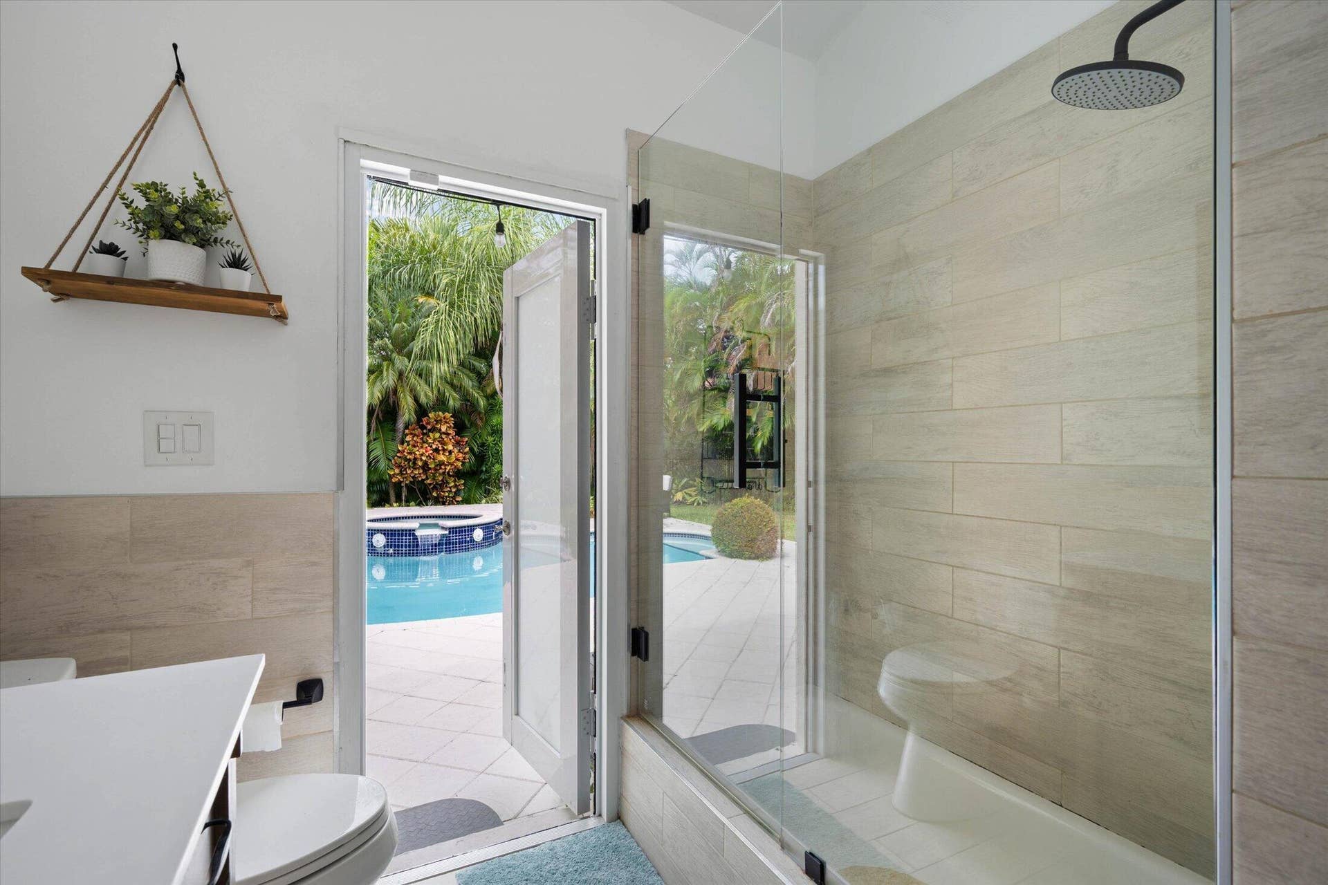 2647 EDGEWATER Drive, Weston, FL 33332 33-2647 Edgewater Dr, Weston-52