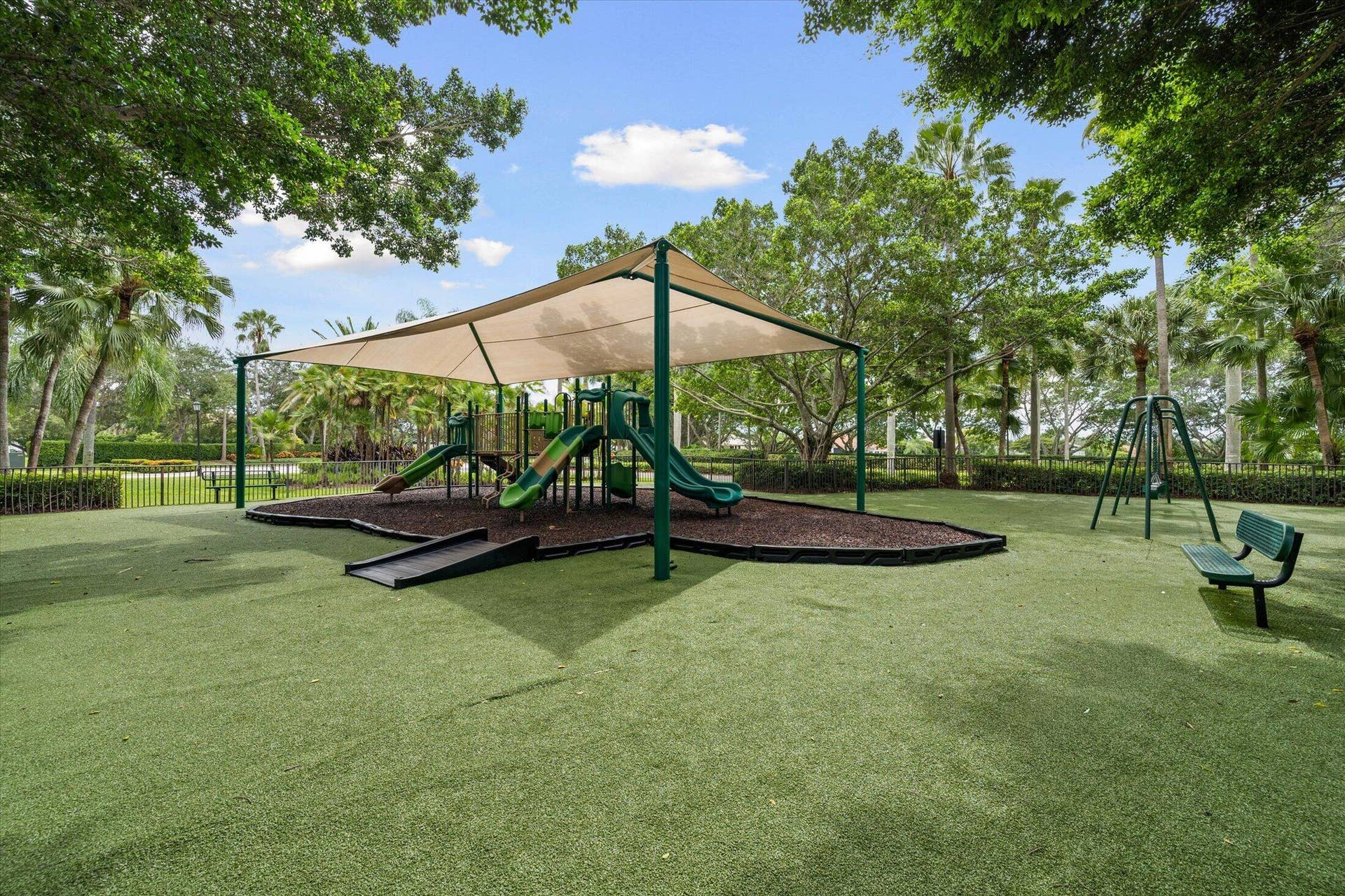 2647 EDGEWATER Drive, Weston, FL 33332 64-2647 Edgewater Dr, Weston-63
