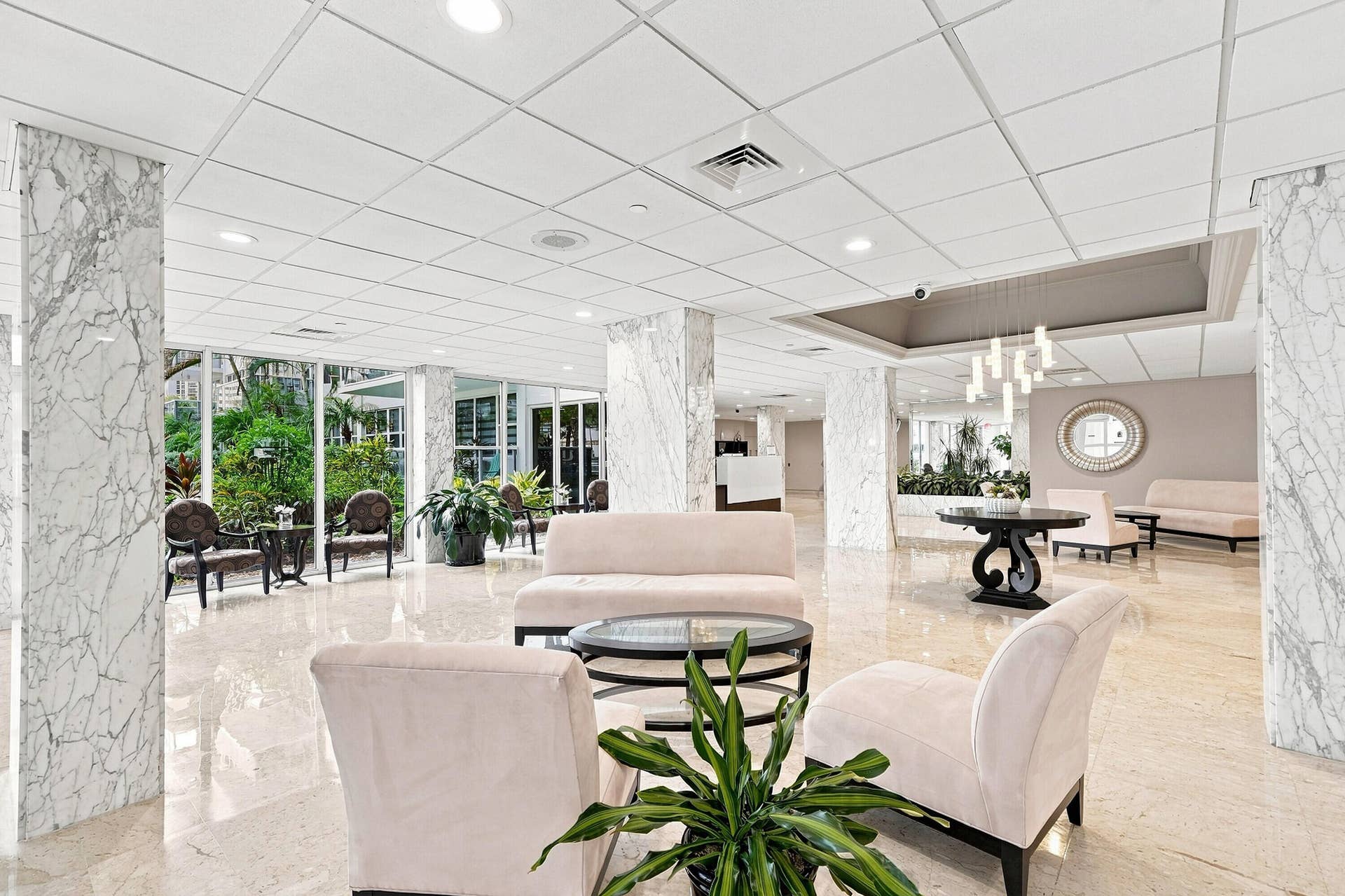 3300 NE 36TH Street, #1105, Fort Lauderdale, FL 33308 08_lobby