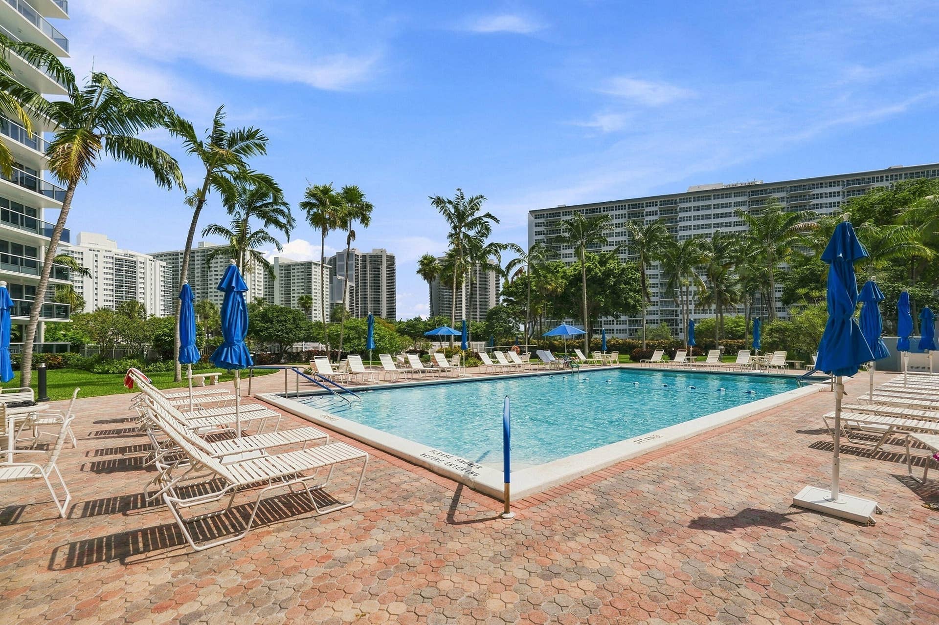 3300 NE 36TH Street, #1105, Fort Lauderdale, FL 33308 18_pool